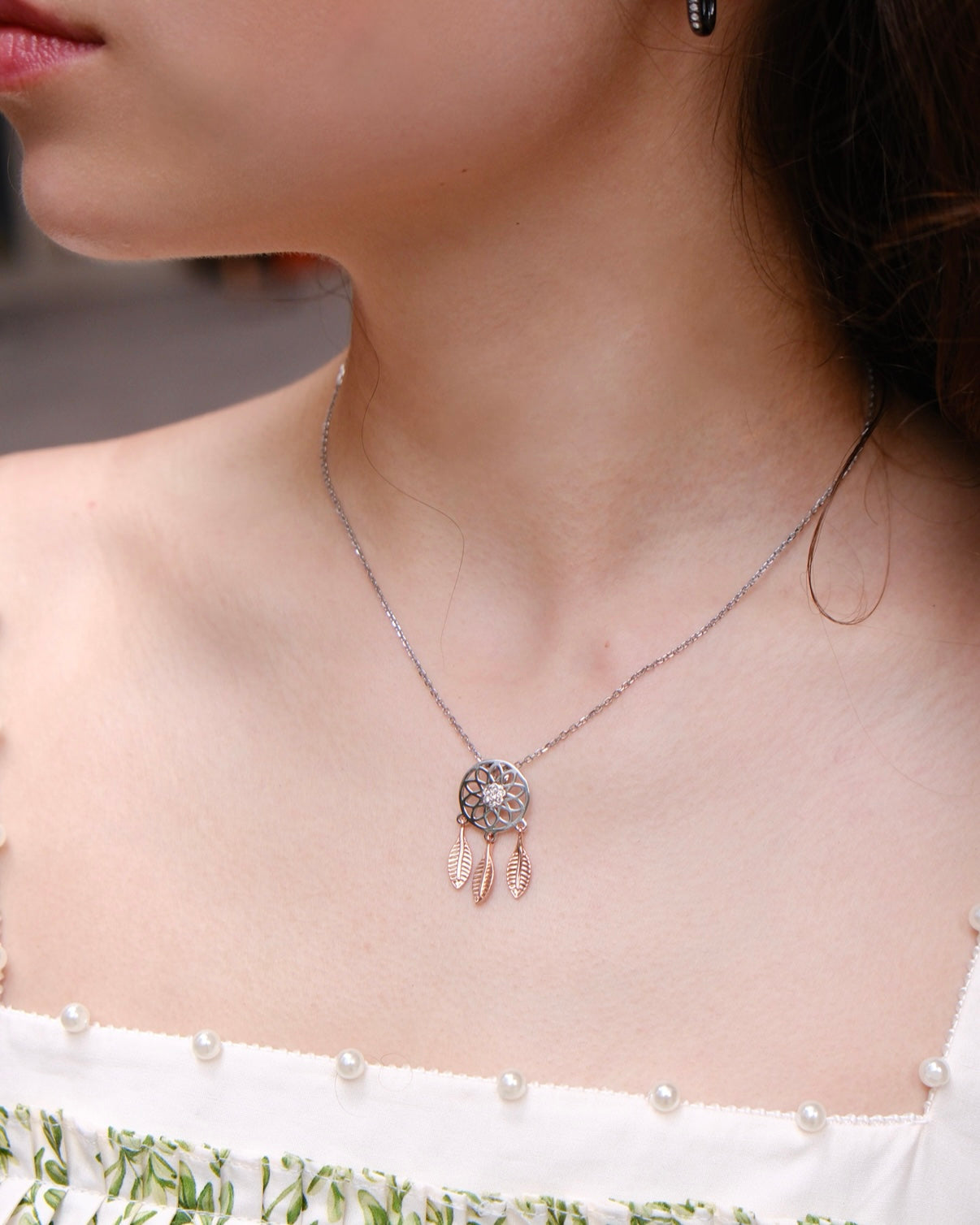 Dream catcher necklace: plated with 18k gold beauty of memory