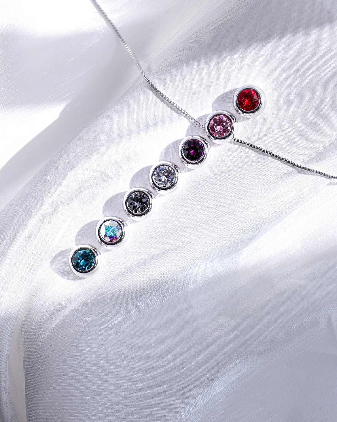 Seven 7 - necklace with 6stones with 1Hidden Gem | daily necklace