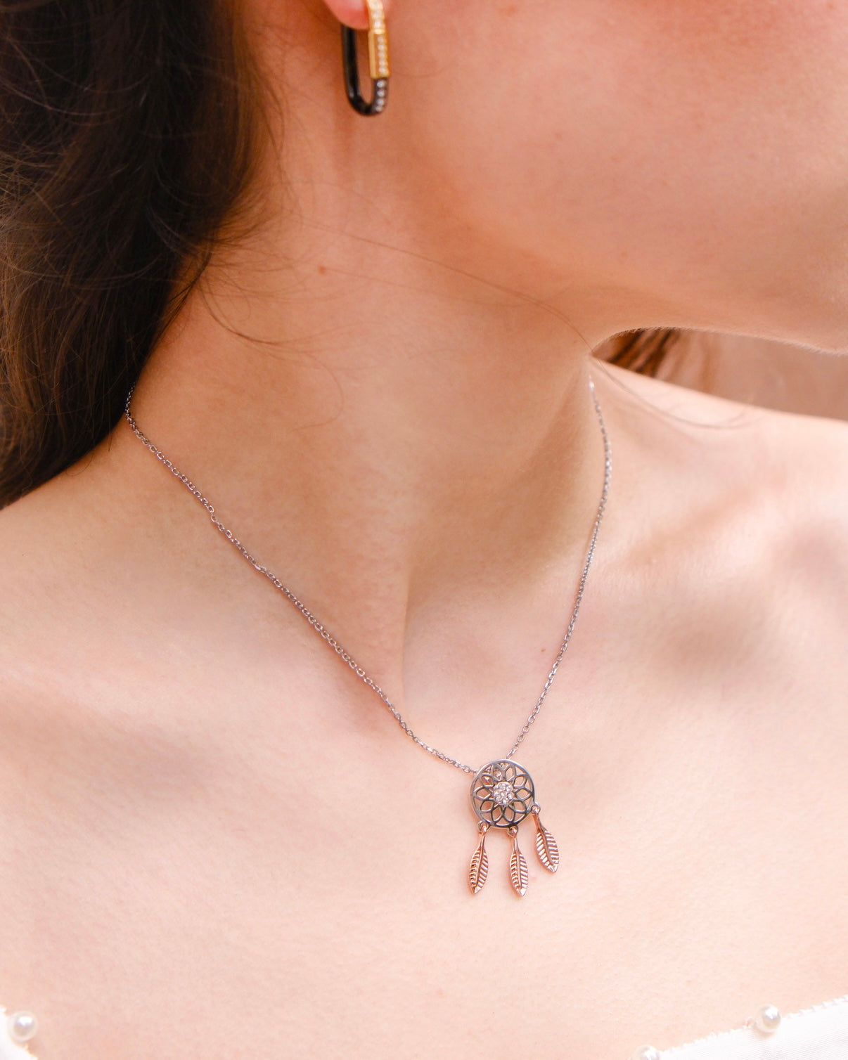 Dream catcher necklace: plated with 18k gold beauty of memory