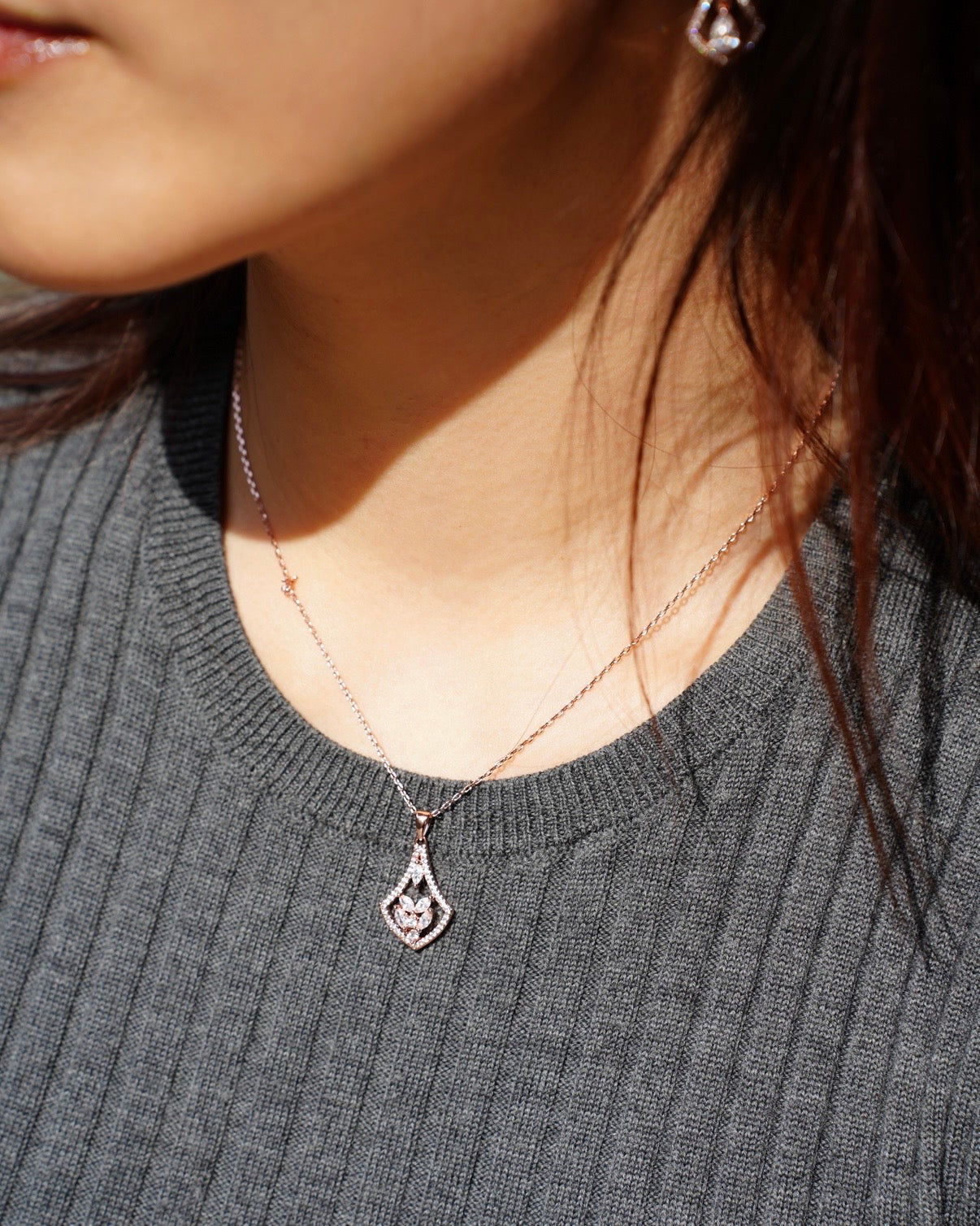 Ginkgo’s Bless| Rosegold earrings & necklace set  - hollow and elegance