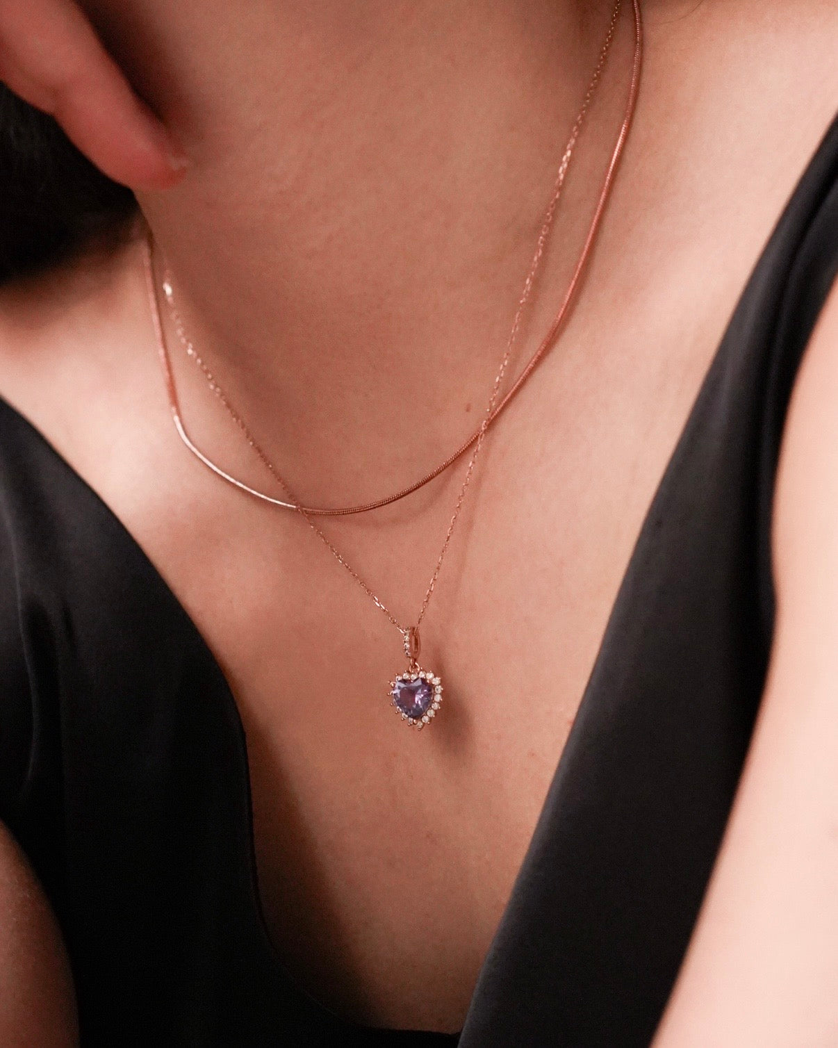 Halo of Love | double-layer Rosegold heart shape necklace