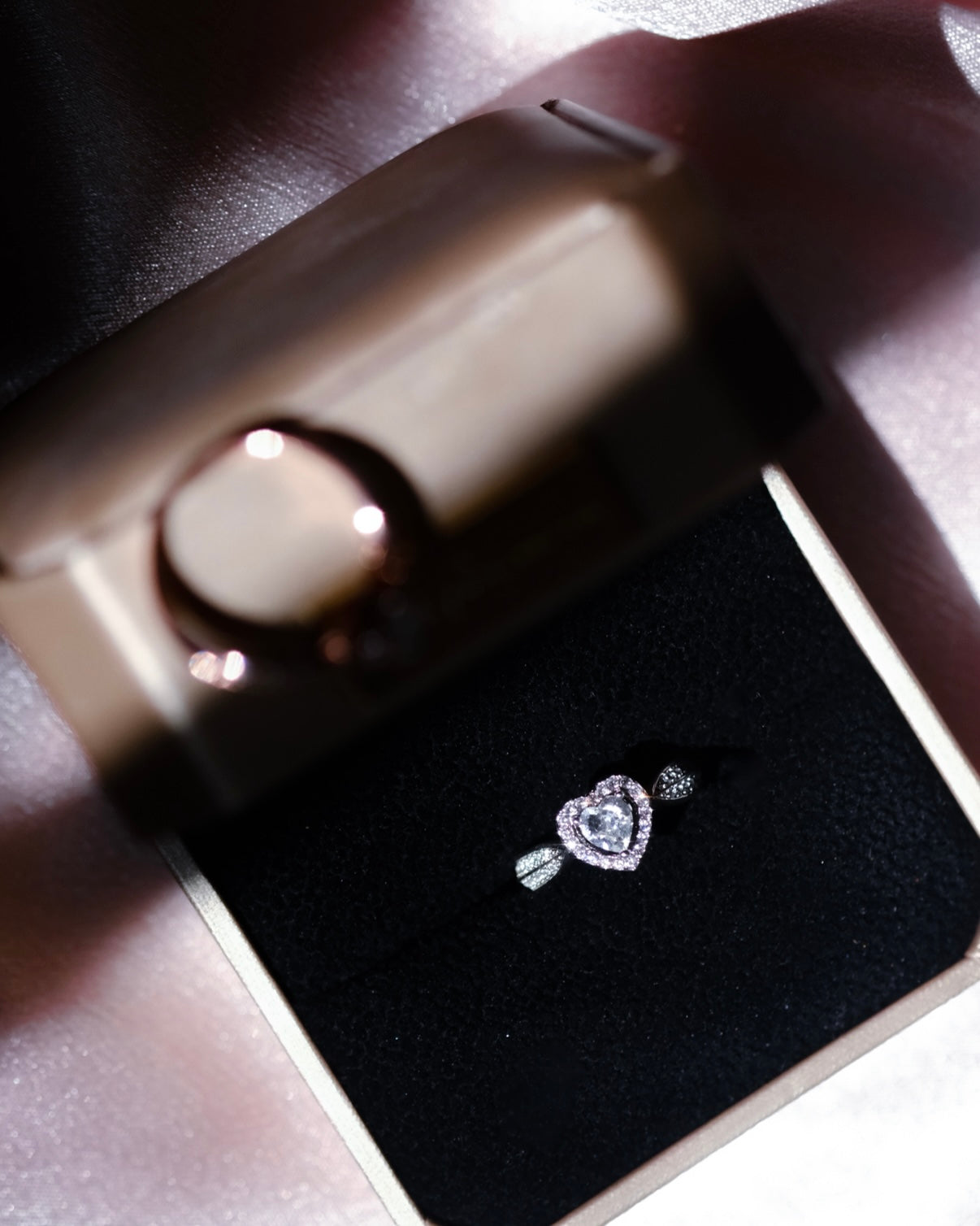 Krishna Heart Crown ring : 18k Rosegold/ silver