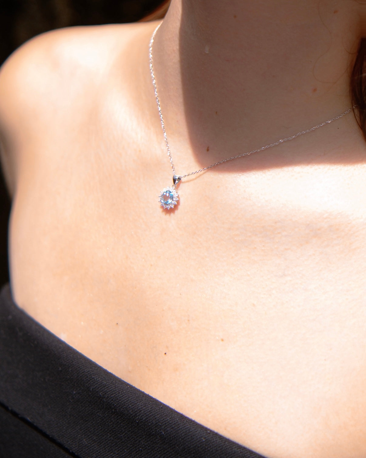 Blue Horizon Sun Necklace – Healing Blue Topaz & Made-in-Austria Crystals | Elegant Silver & Rose Gold Jewelry