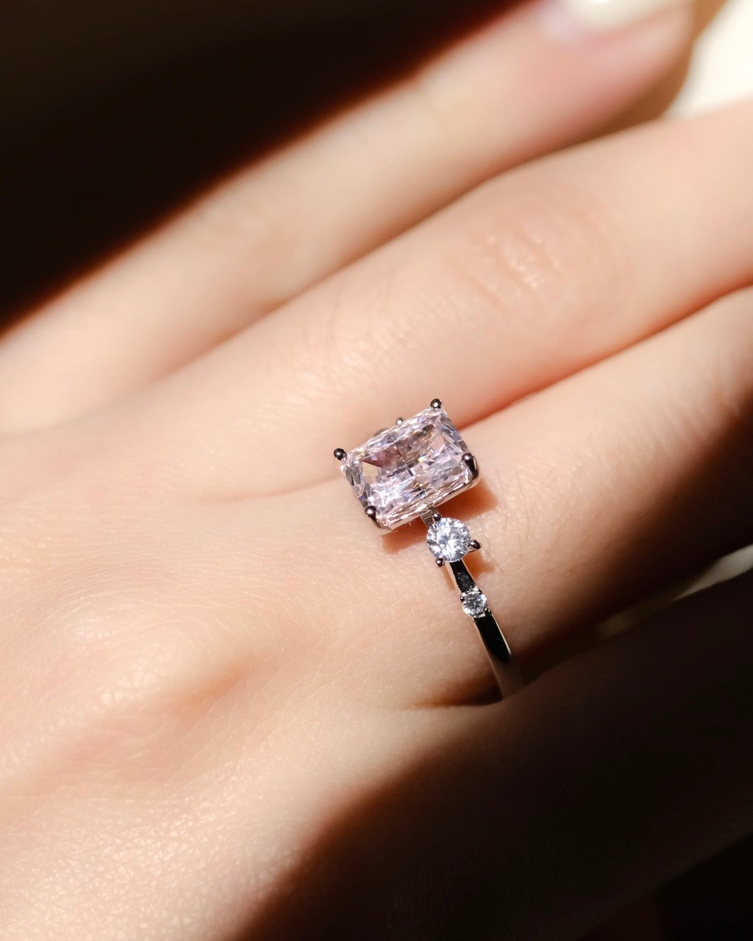 Rośe Vista | pink diamond ice cracking silver ring 18kwhitegold