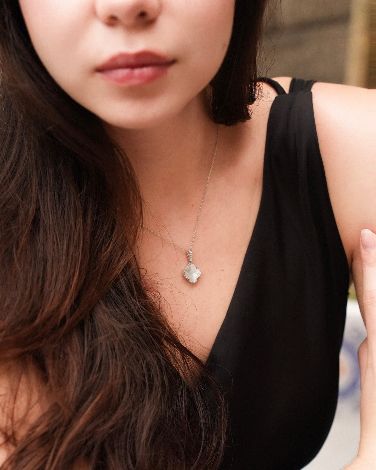 Deserve Necklace- shell lucky clove with engraving