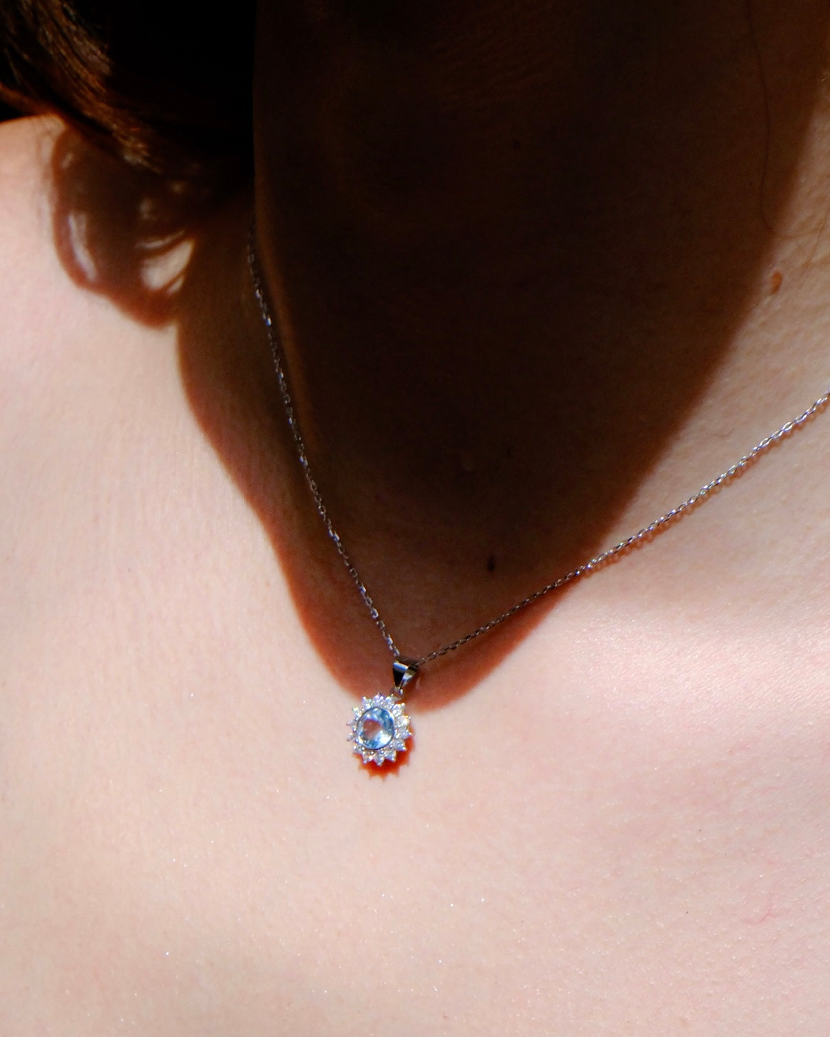 Blue Horizon Sun Necklace – Healing Blue Topaz & Made-in-Austria Crystals | Elegant Silver & Rose Gold Jewelry