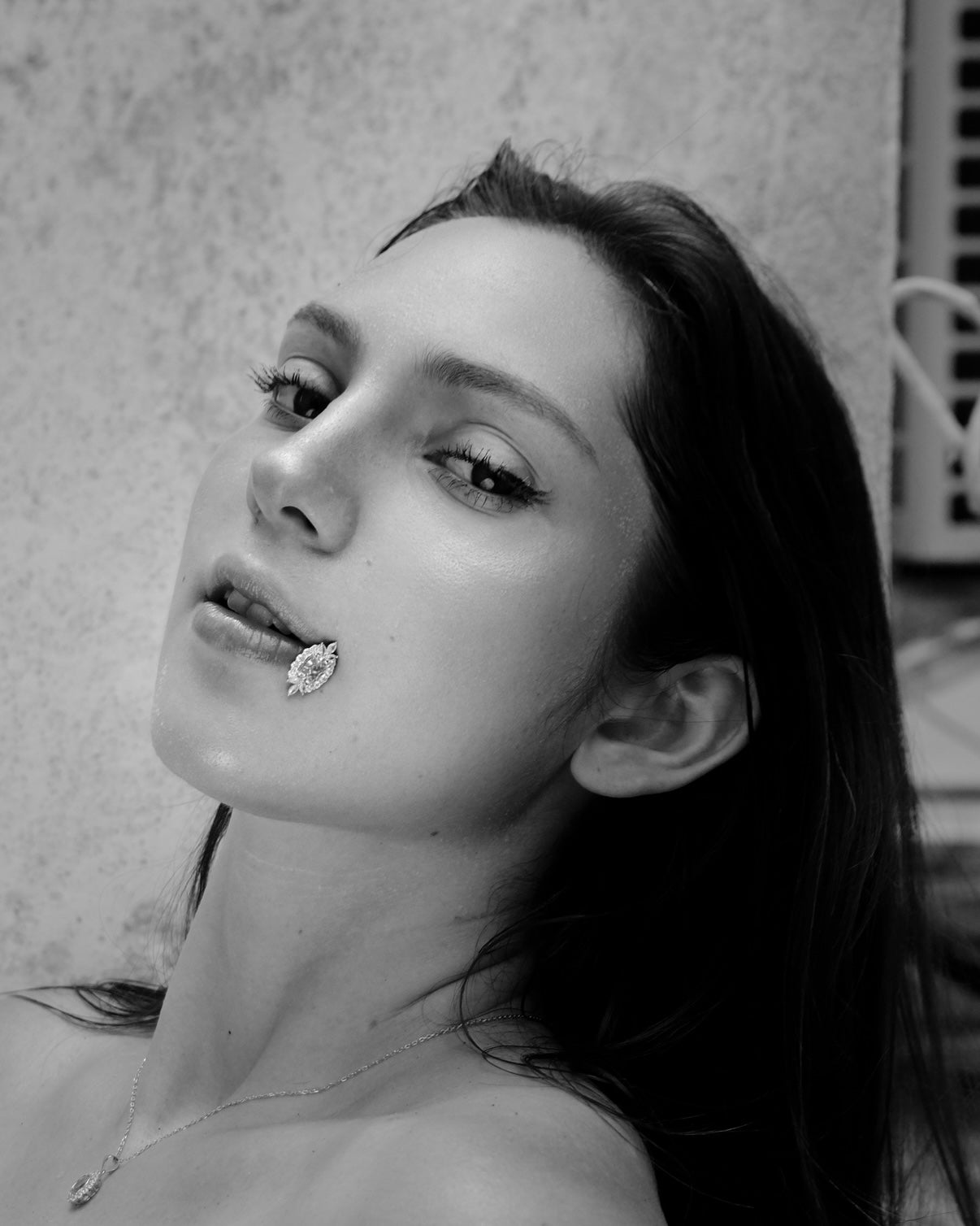 Mirror| Vintage-Inspired Elegance with Intricate Details — A True 80s Art Piece