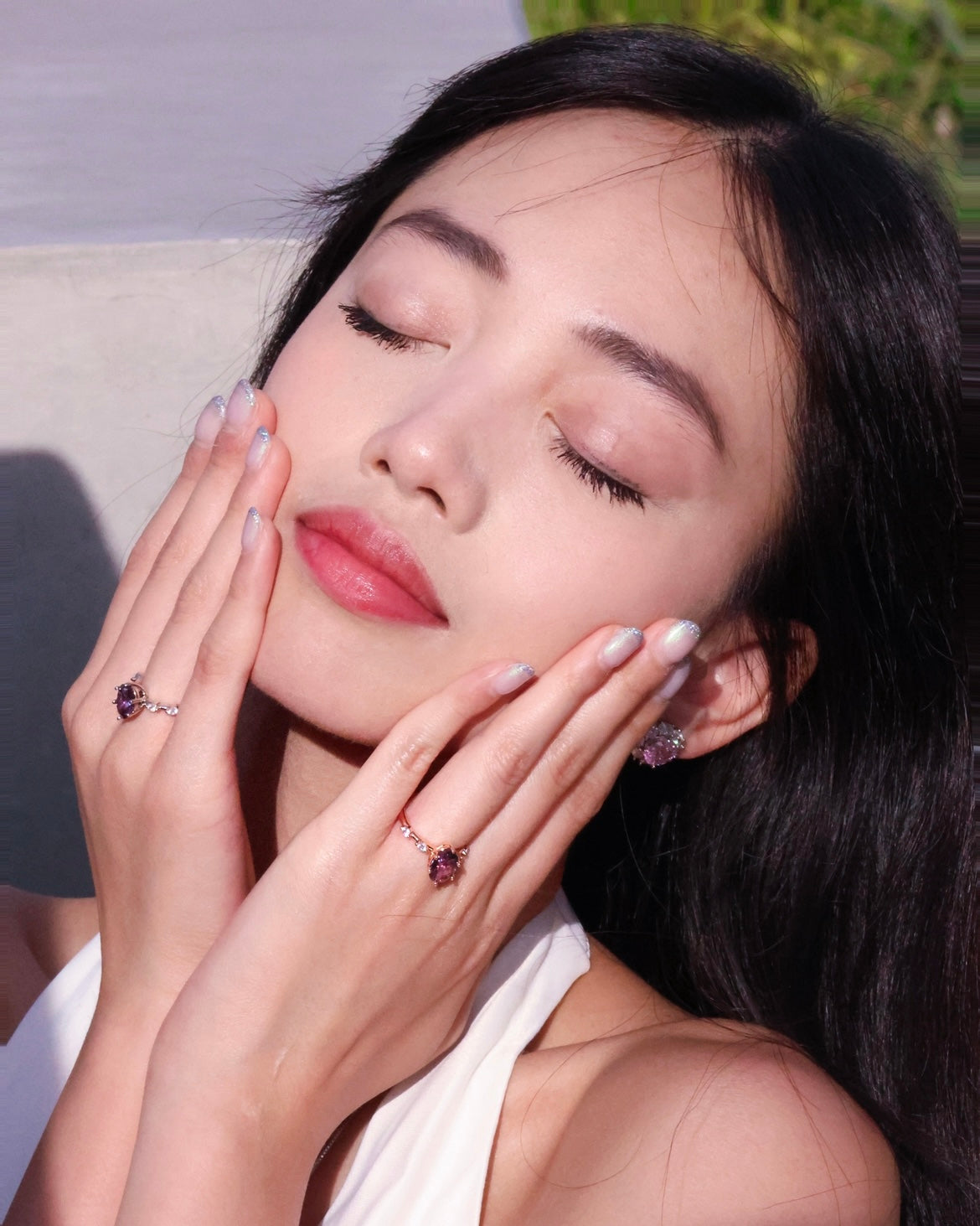 The planet | Luxurious lab grown Alexandrite Ring: silver plated with 18k gold -1.5 carat