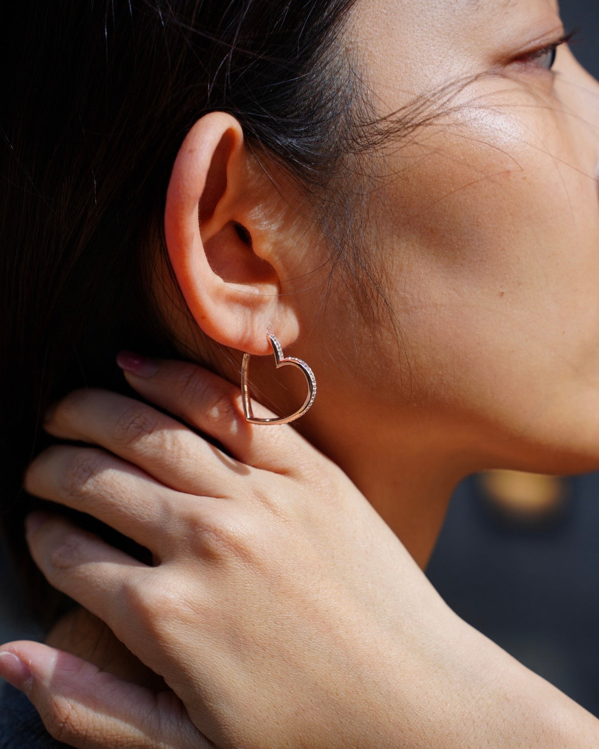 Escape from the world heart shaped earrings 18k Rosegold