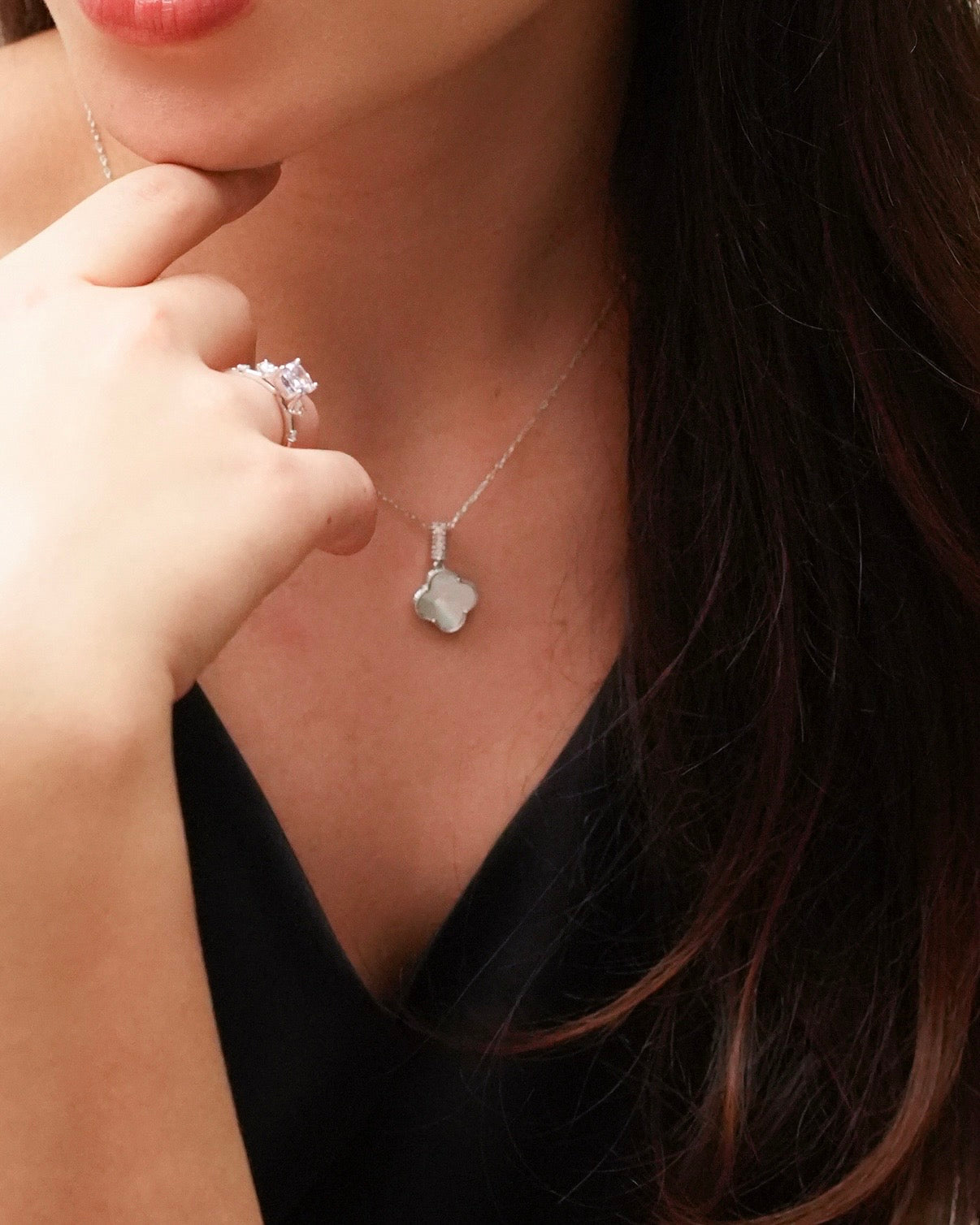 Deserve Necklace- shell lucky clove with engraving