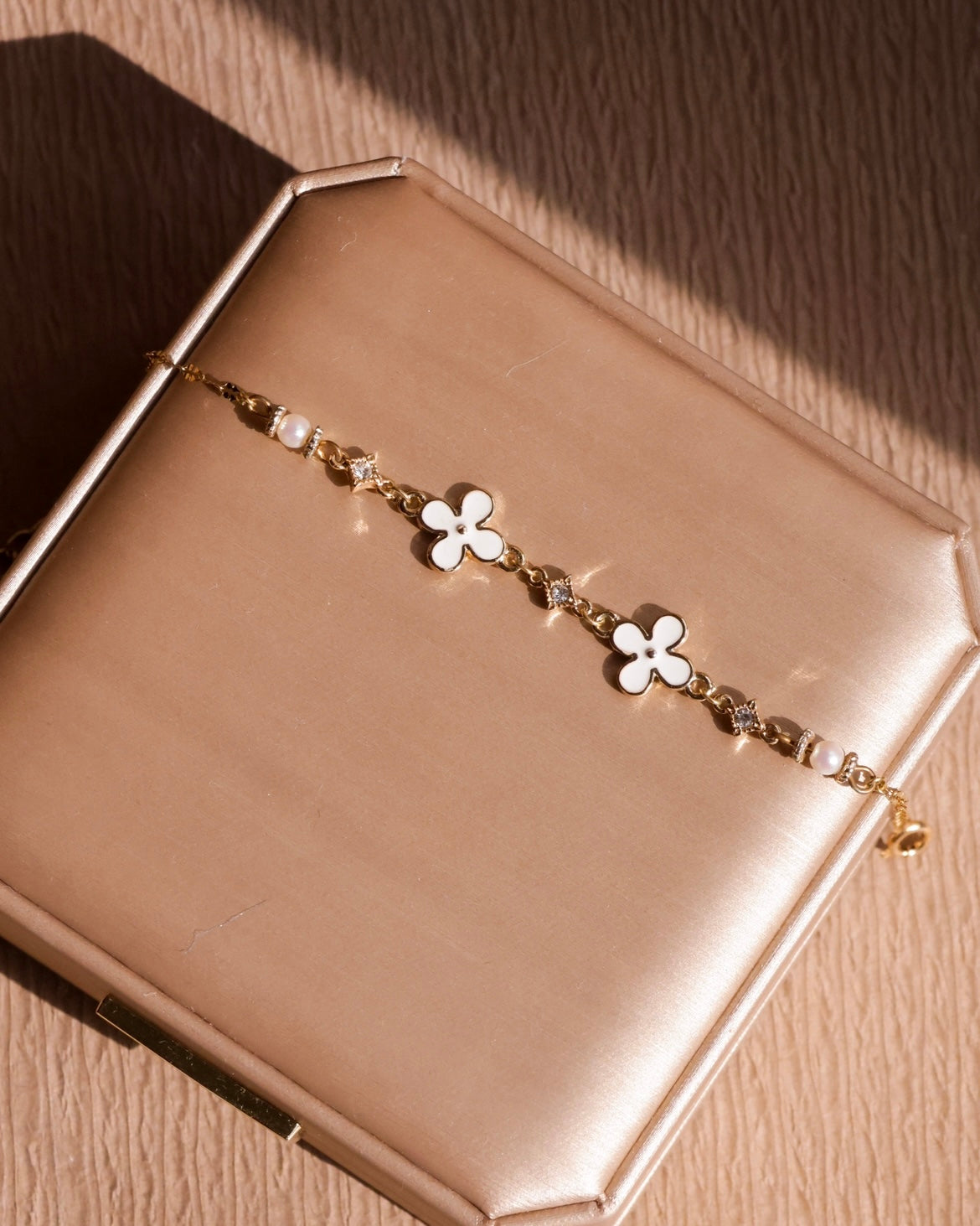 White wood aster | floral white bracelet - elegant pearl minimal premium artist quality