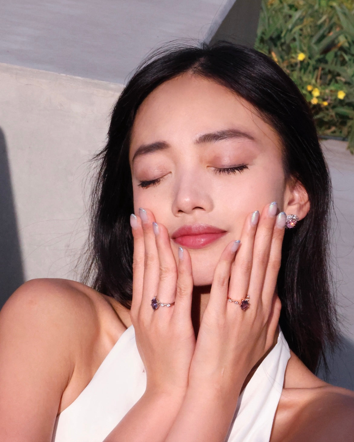 The planet | Luxurious lab grown Alexandrite Ring: silver plated with 18k gold -1.5 carat