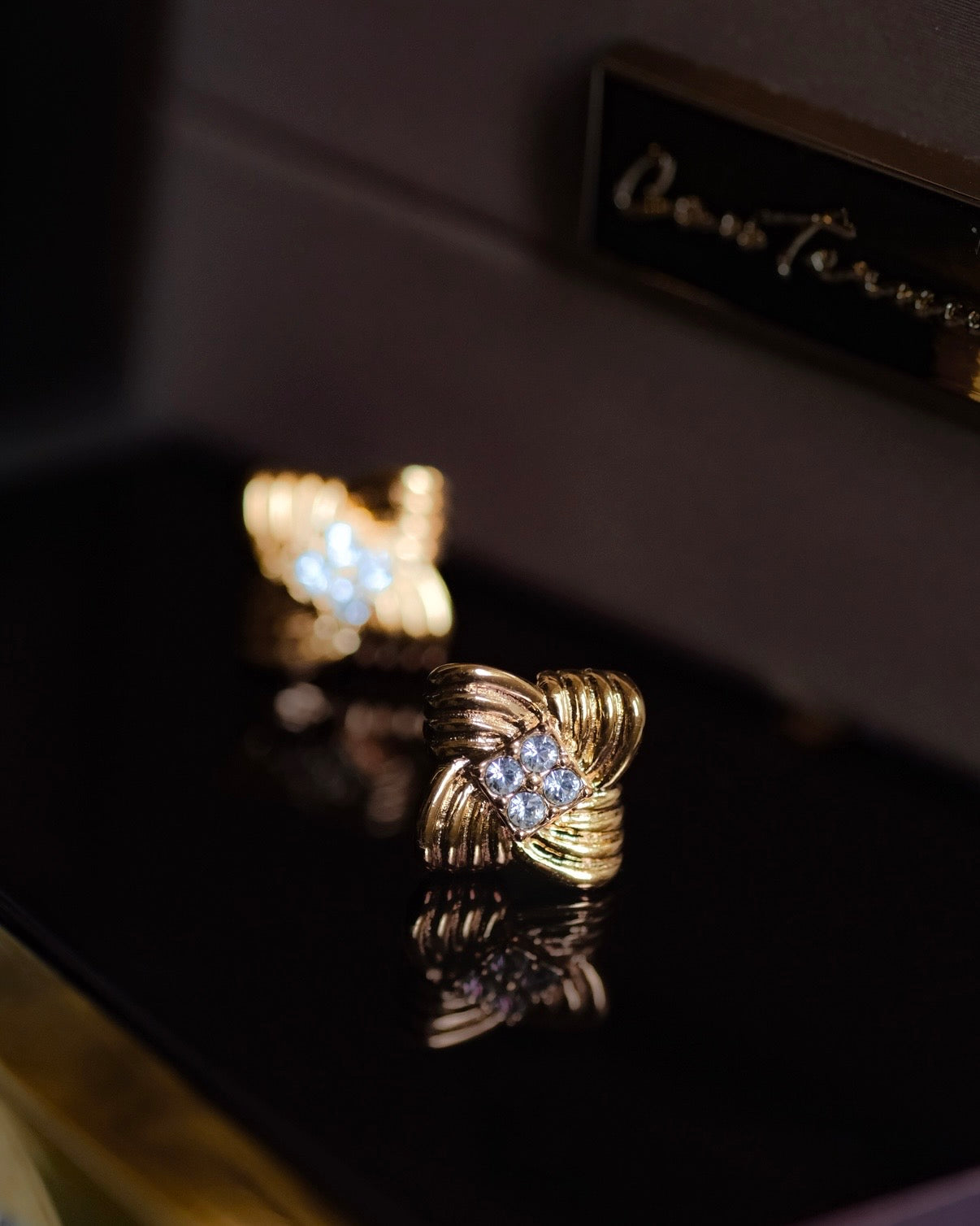 Golden Gale Wind Earrings 18k Gold-Plated, Luxury Talisman Jewelry