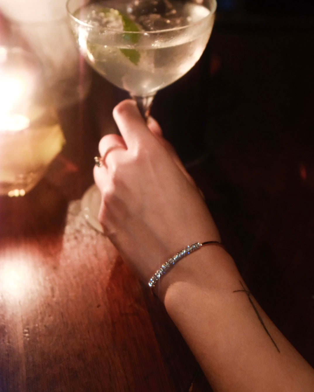 White Rainbow | Free size 18k Rosegold Bangle