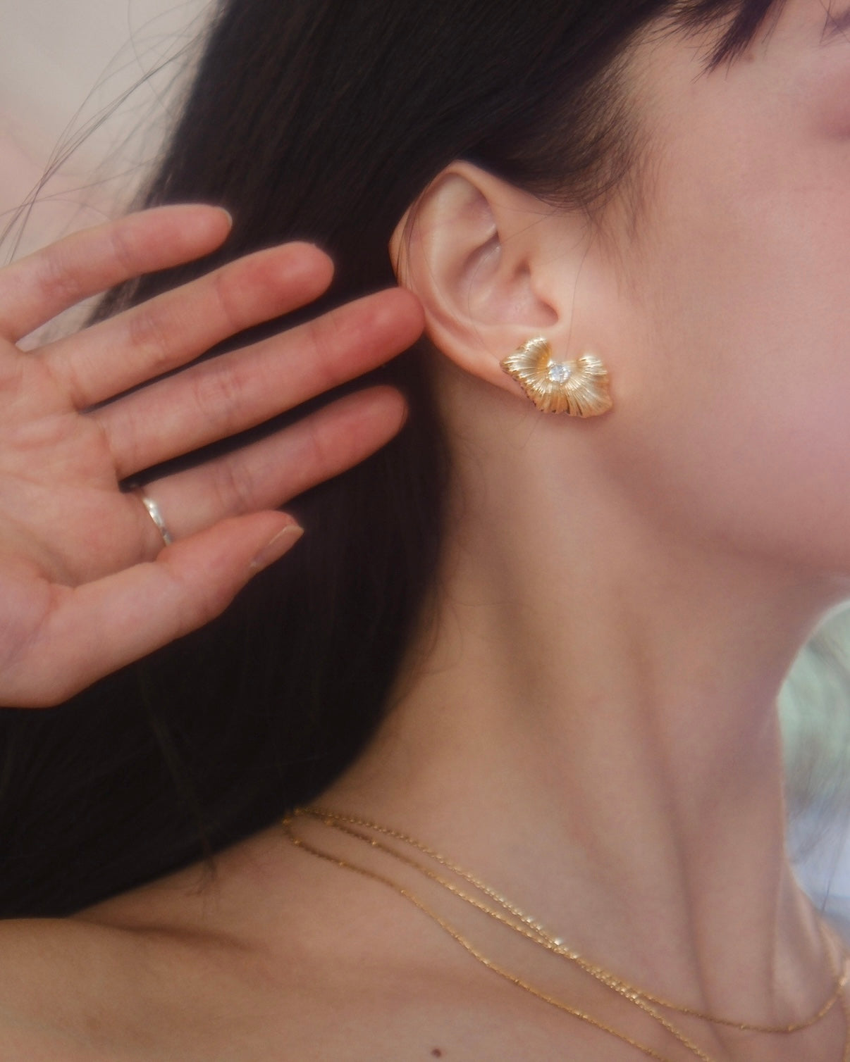 Orchid | Art floral flowy cool carved style - 18k gold and crystal from Austria