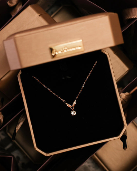 Gift | Swarovski crystal Necklace - Meaningful gift