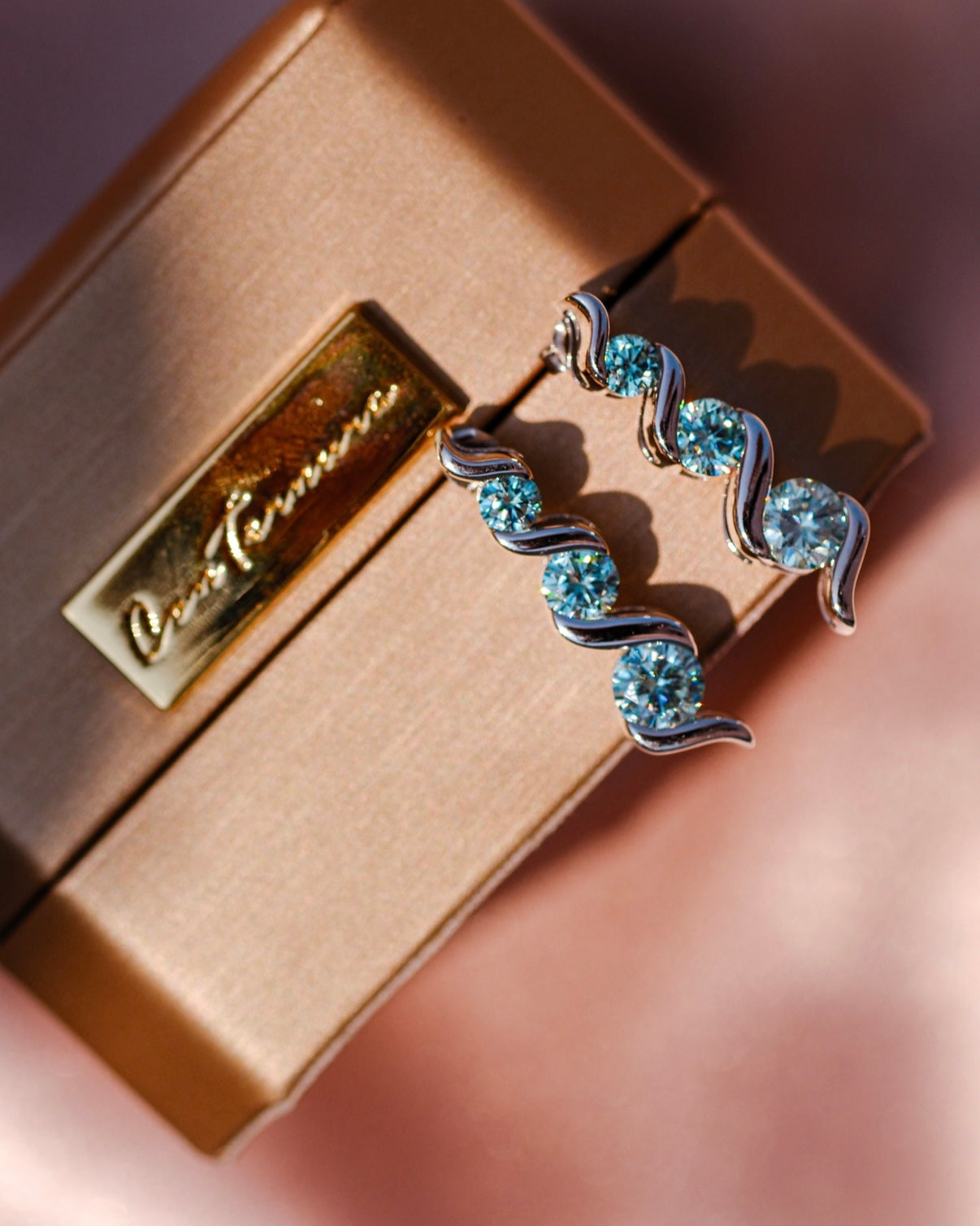 Mermaid Greenish Blue Diamond | Dance of the Wind