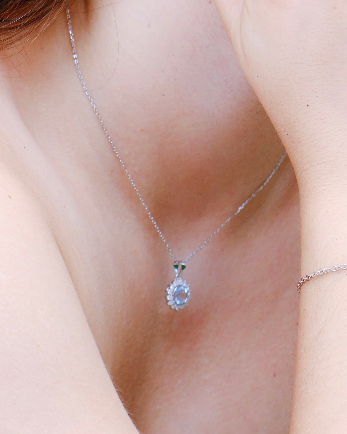 Blue Horizon Sun Necklace – Healing Blue Topaz & Made-in-Austria Crystals | Elegant Silver & Rose Gold Jewelry