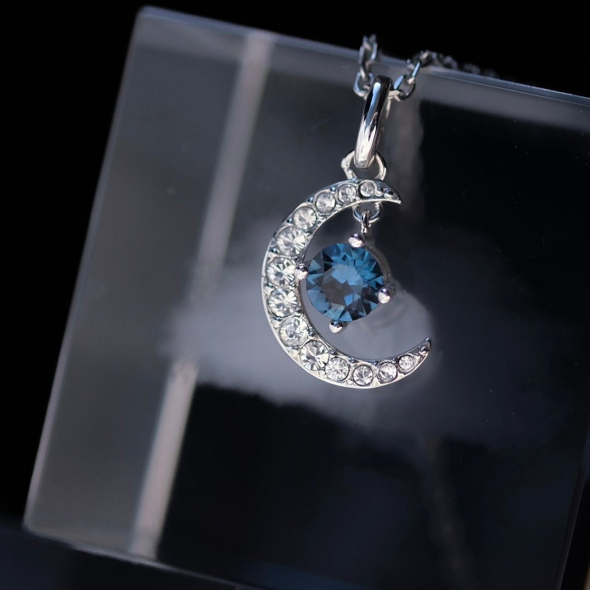 Lunar Eclipse | crystal blue and white platinum romantic necklace