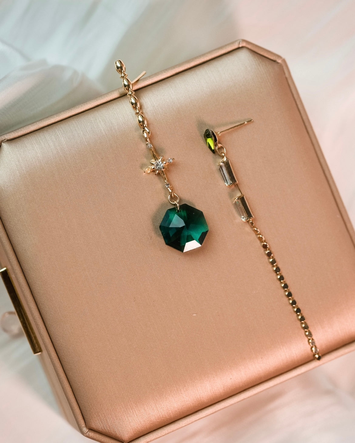 Peterpan - Collection Peterpan in Neverland | Luxurious green Swarovski crystal - elegance and artsy