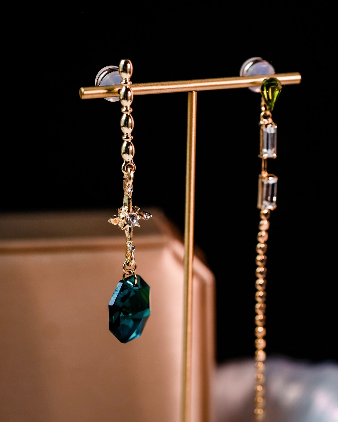 Peterpan - Collection Peterpan in Neverland | Luxurious green Swarovski crystal - elegance and artsy