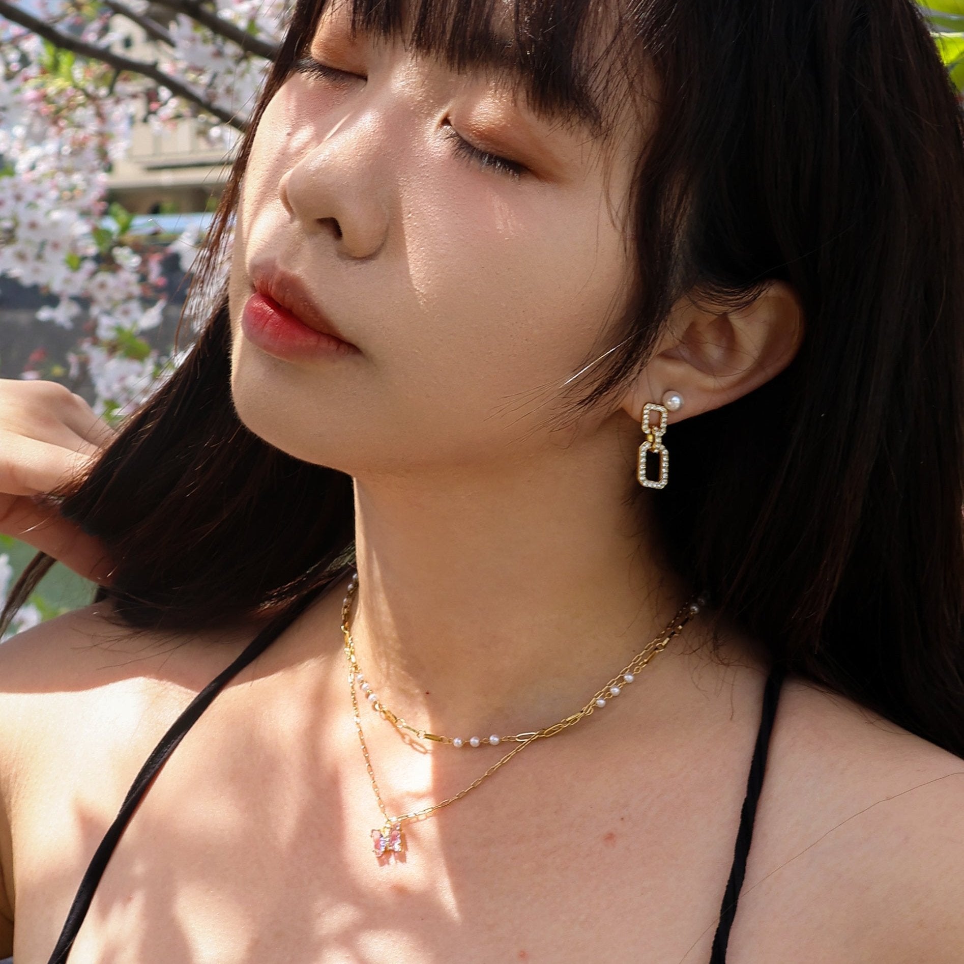 Lavender -Handmade Series- Double layer necklace with a handmade glass butterfly