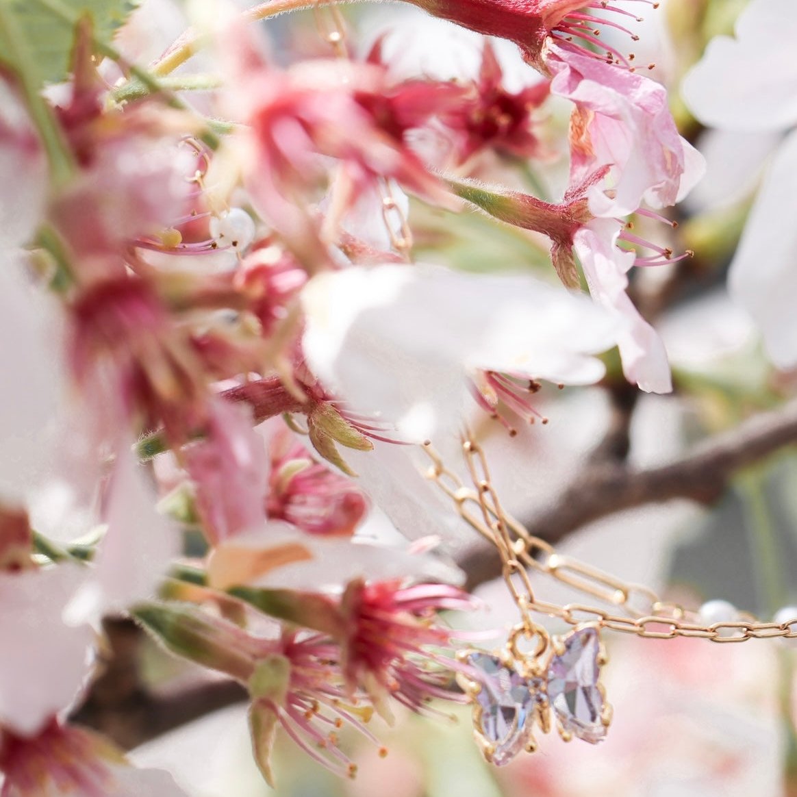 Lavender -Handmade Series- Double layer necklace with a handmade glass butterfly