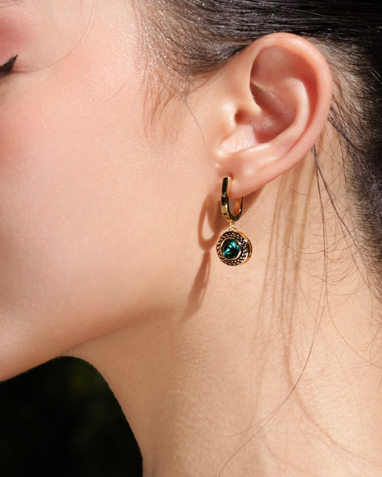 Slytherin ｜ Emerald color/ Green circle crystal earrings