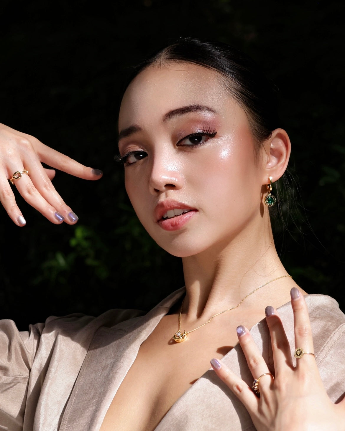 Slytherin ｜ Emerald color/ Green circle crystal earrings