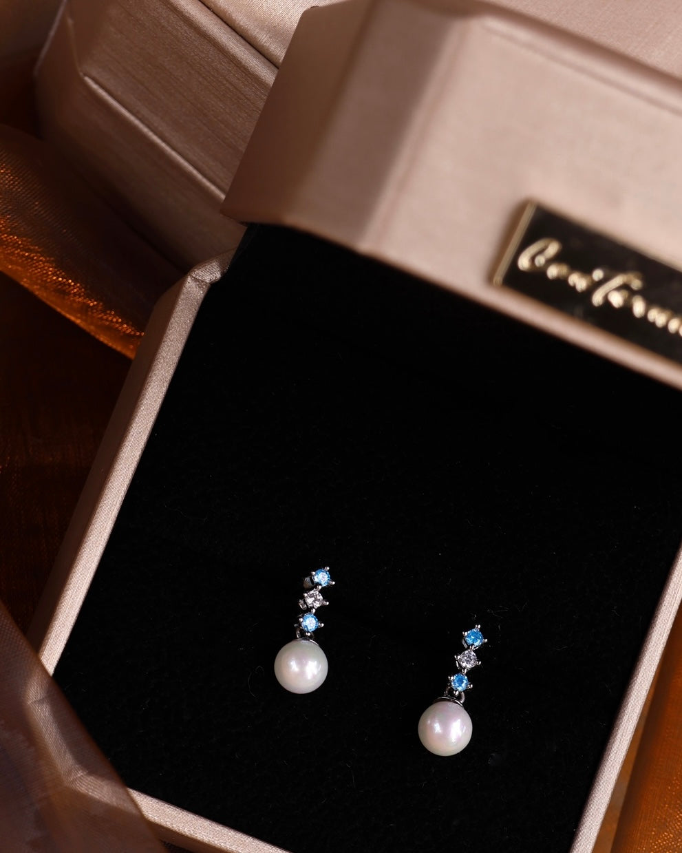 Stella Ocean Dream | Blue white Pearly earrings