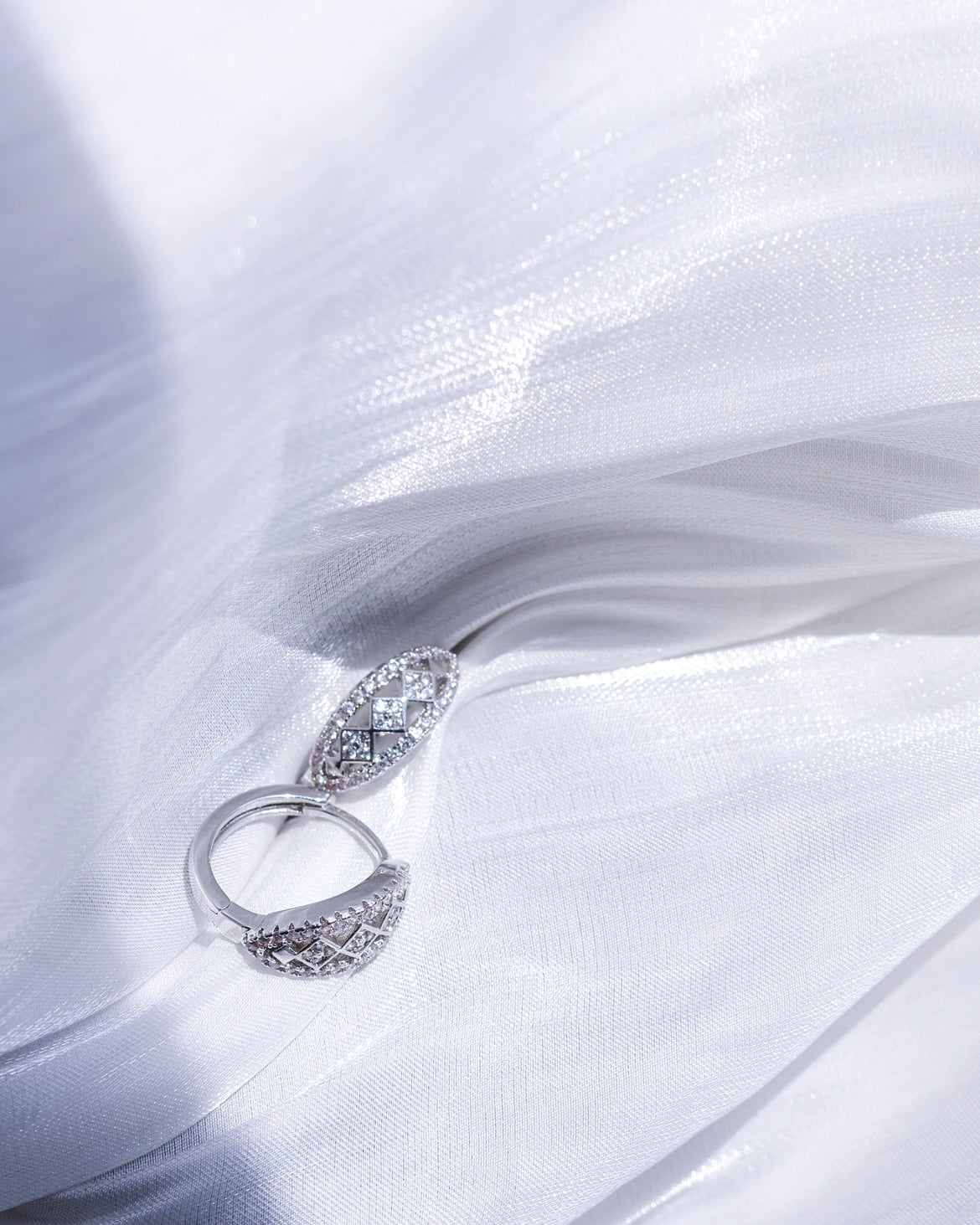 The Cradle | elegant hoop earrings