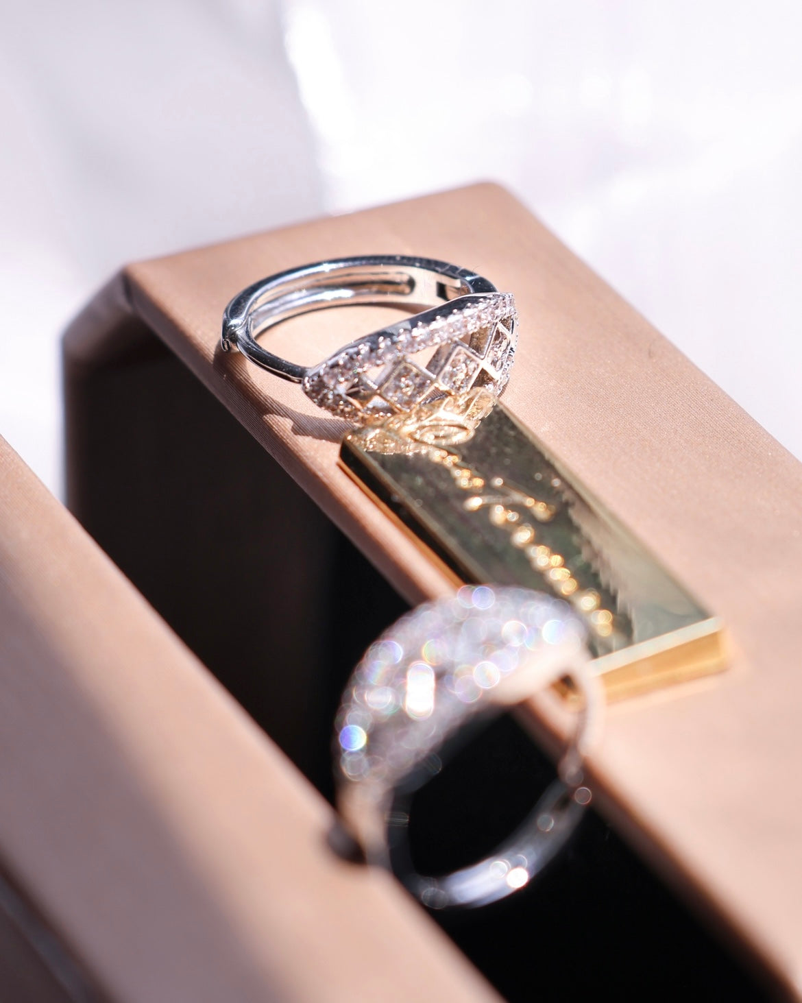 The Cradle | elegant hoop earrings