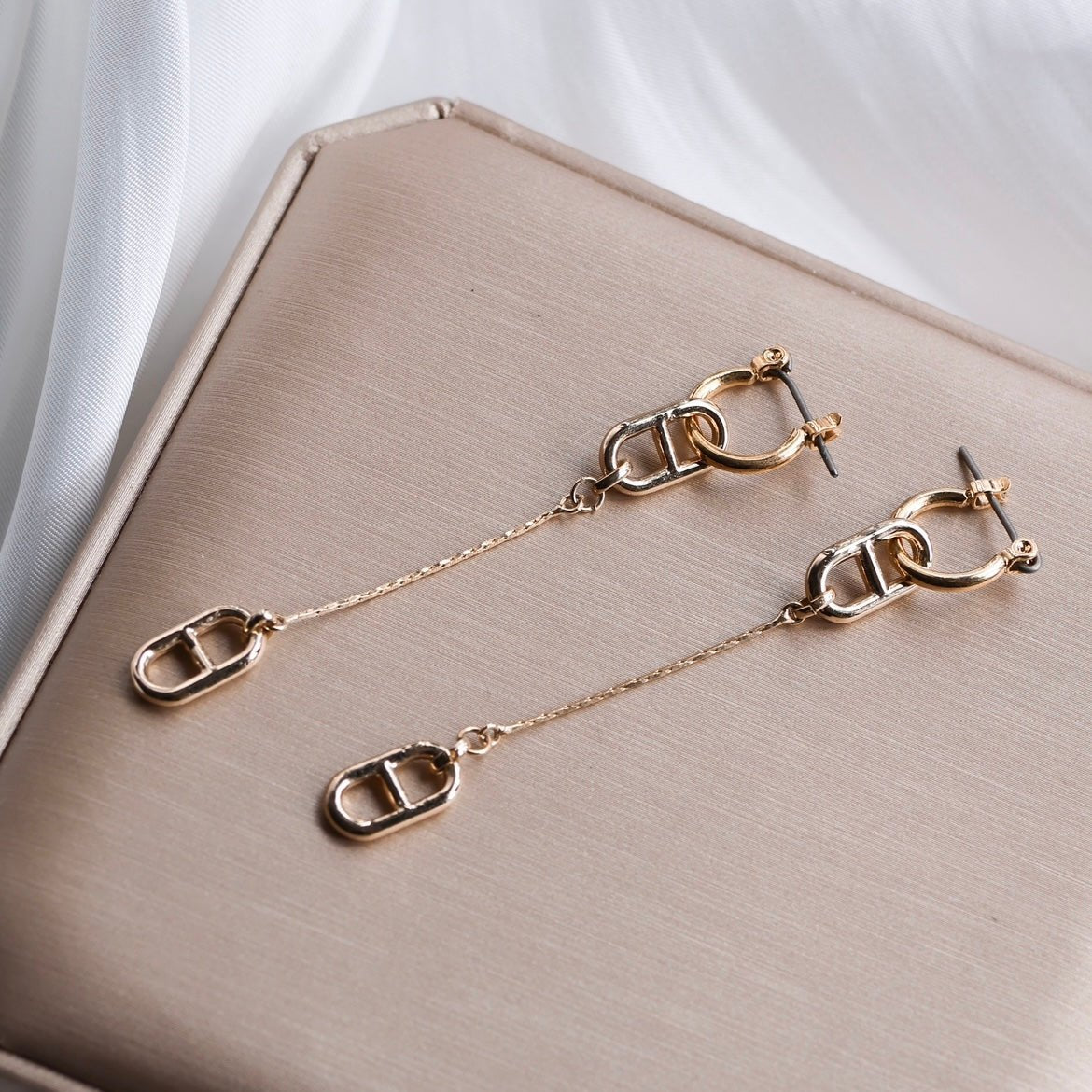 Journey | linkage dangling earrings [Last One]