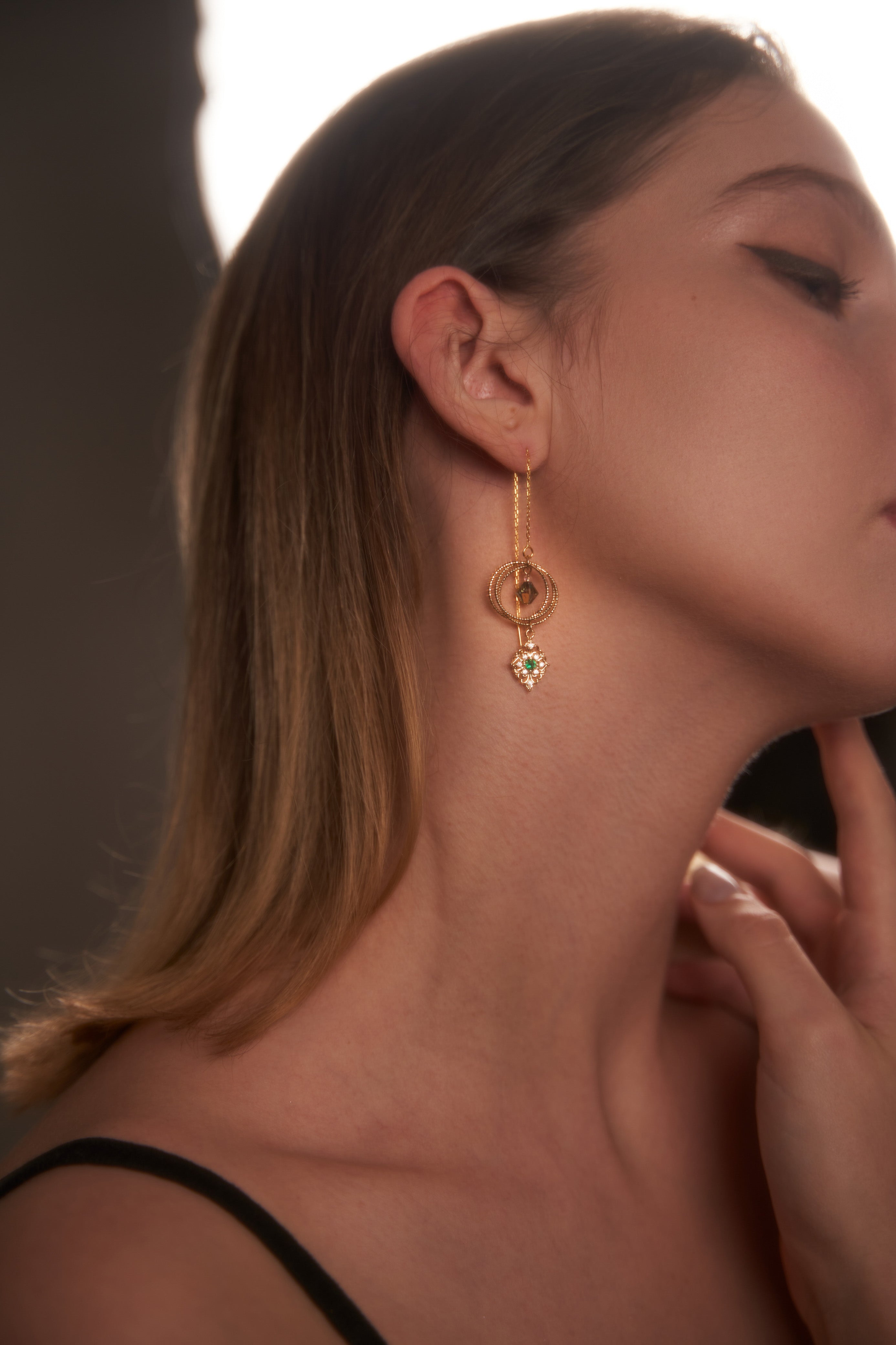 Tinker Belle - Collection Peterpan, ear string, precious Swarovski crystal, enlightened, elegant, adjustable length