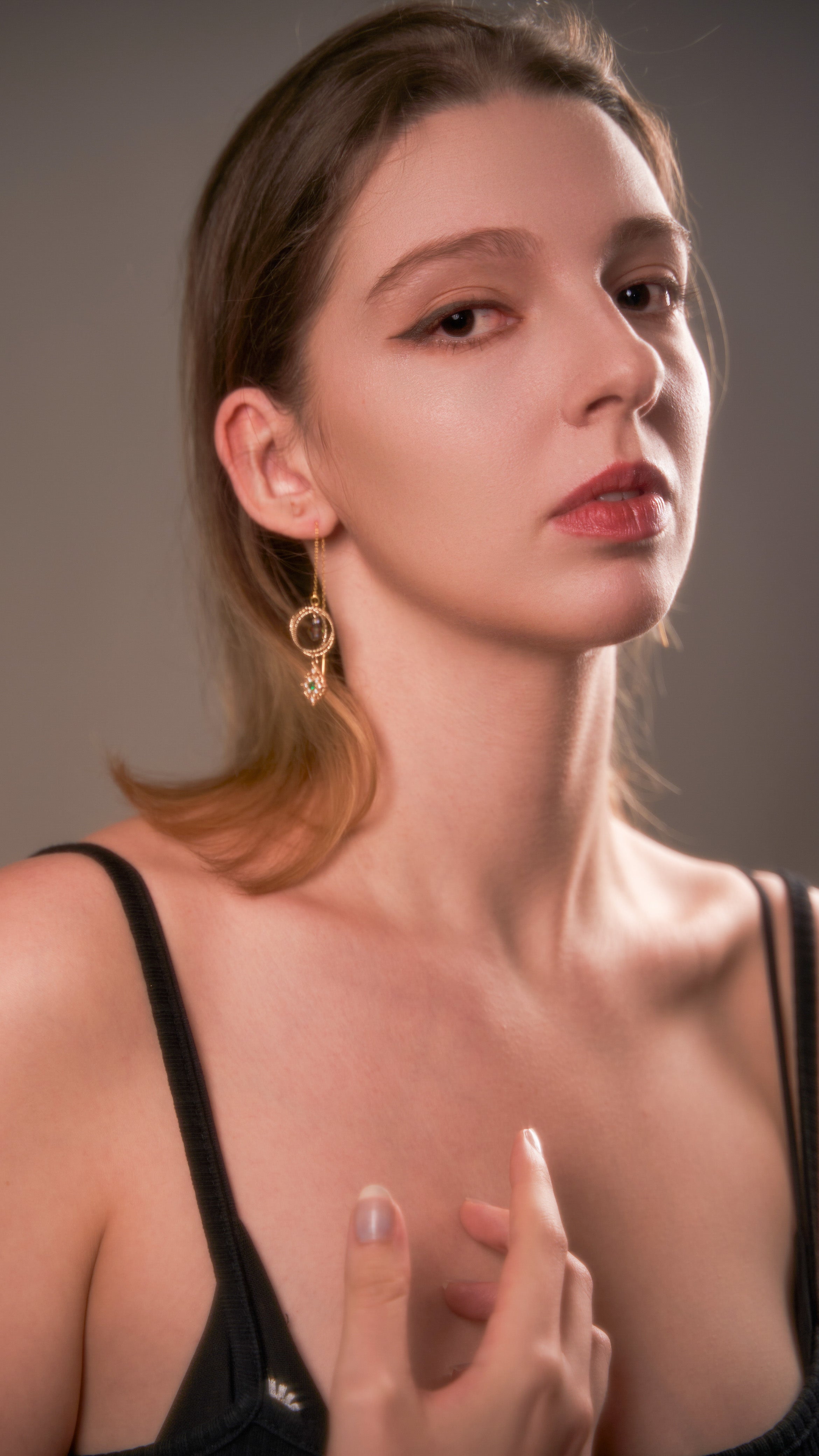 Tinker Belle - Collection Peterpan, ear string, precious Swarovski crystal, enlightened, elegant, adjustable length