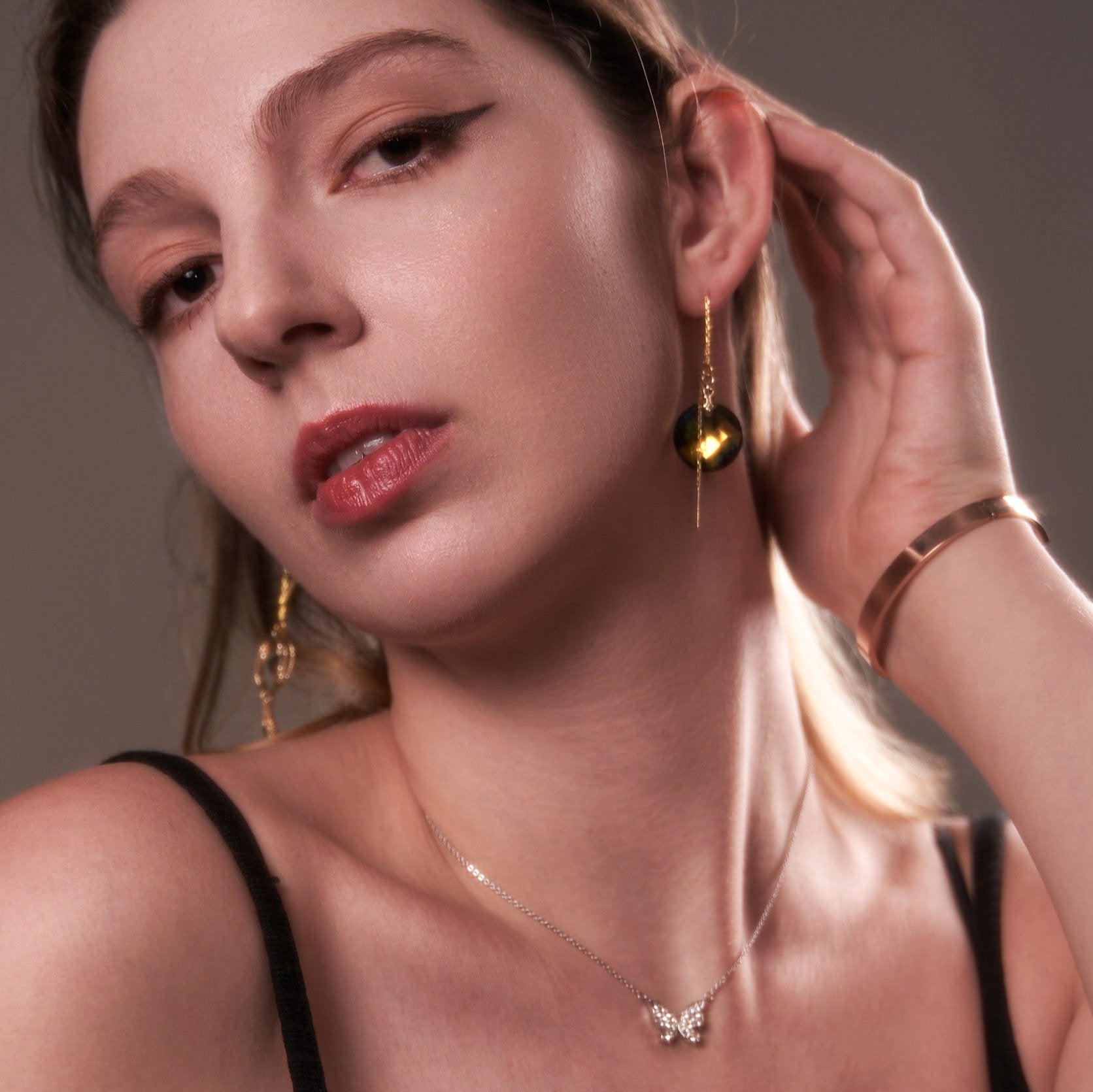 Neverland- Collection Peterpan | One price- 2 necklaces | Pearls Swarovski - Olive green, Mother Nature, sparkling