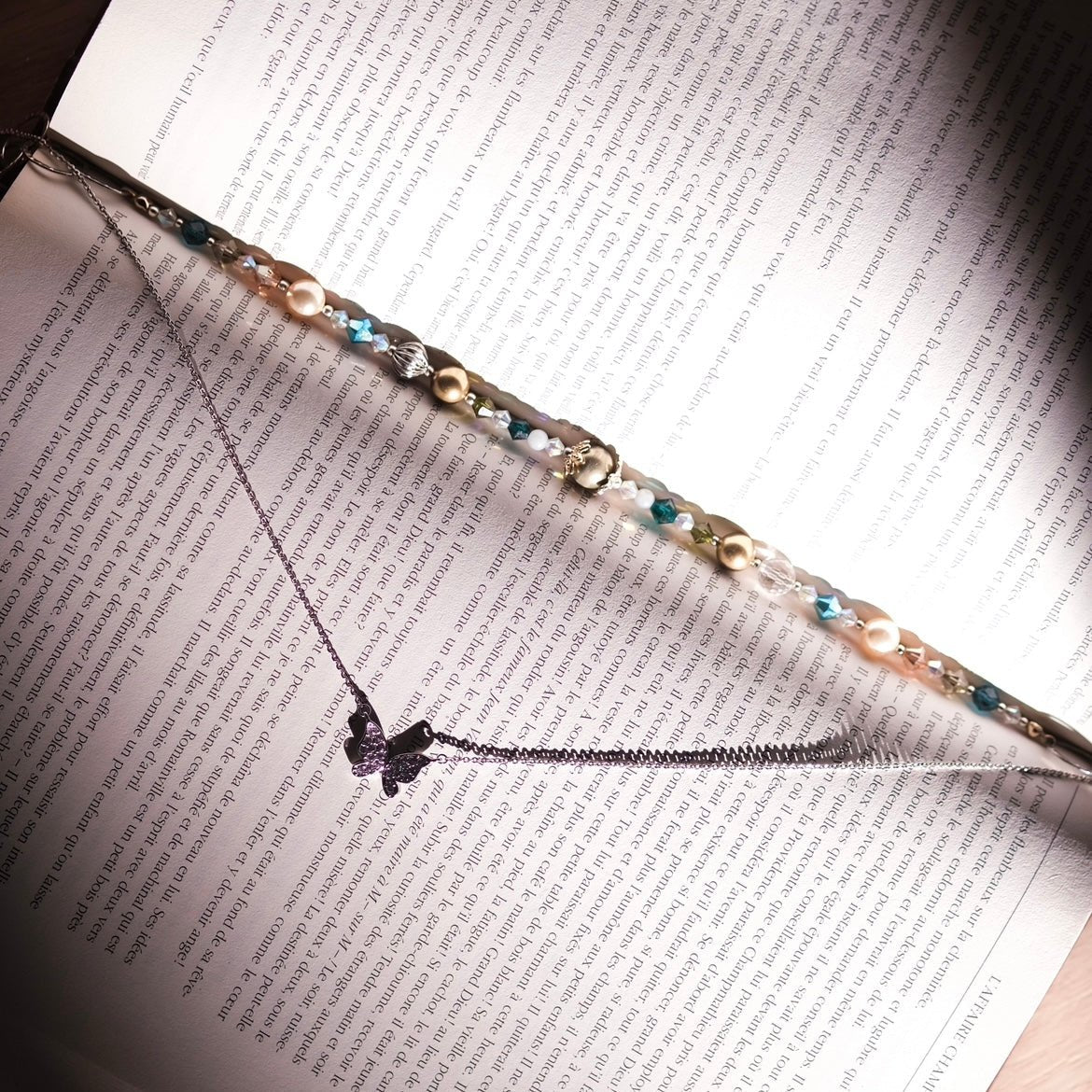 Neverland- Collection Peterpan | One price- 2 necklaces | Pearls Swarovski - Olive green, Mother Nature, sparkling