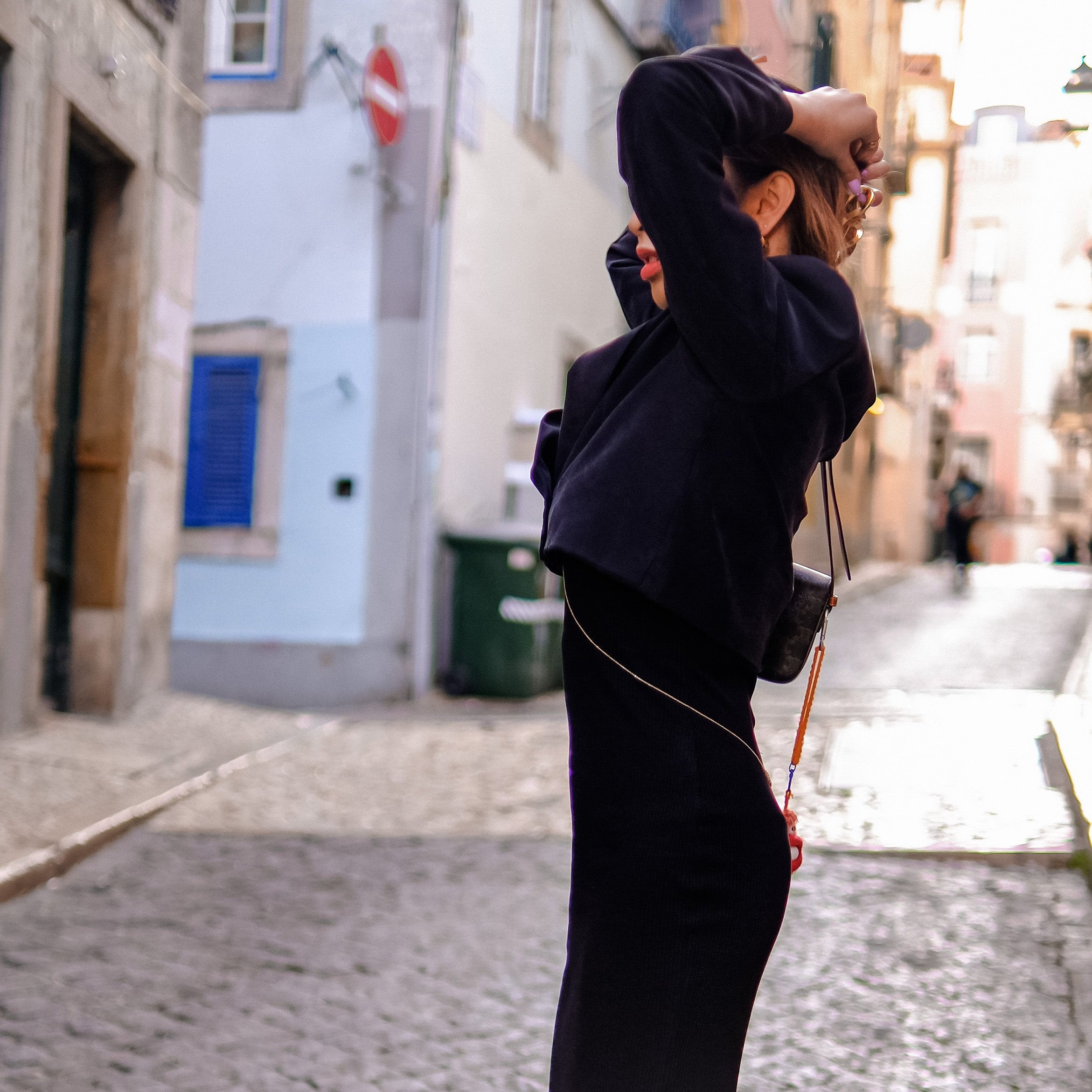 MAGICIAN - Unique in Hong Kong, Body Necklace, chestlace, elegant golden chain, Pearl, Swarovski crystal, two buckles