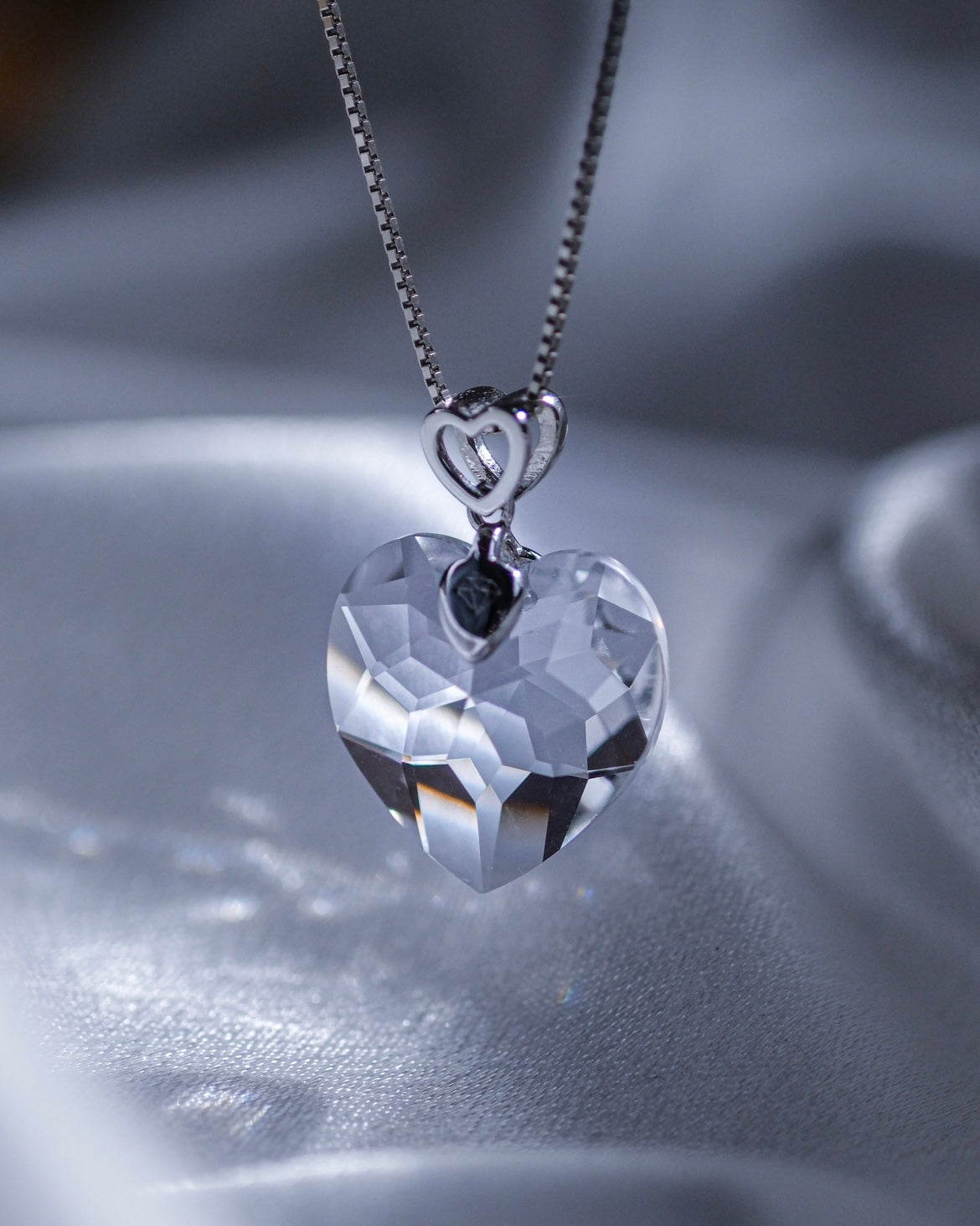 The Glassy Heart | transparent heart Swarovski® crystal