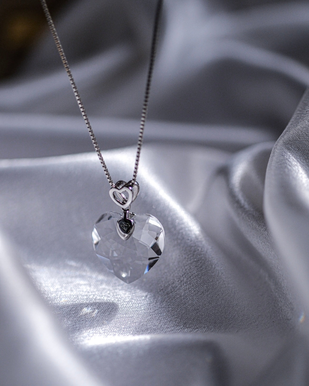 The Glassy Heart | transparent heart Swarovski® crystal