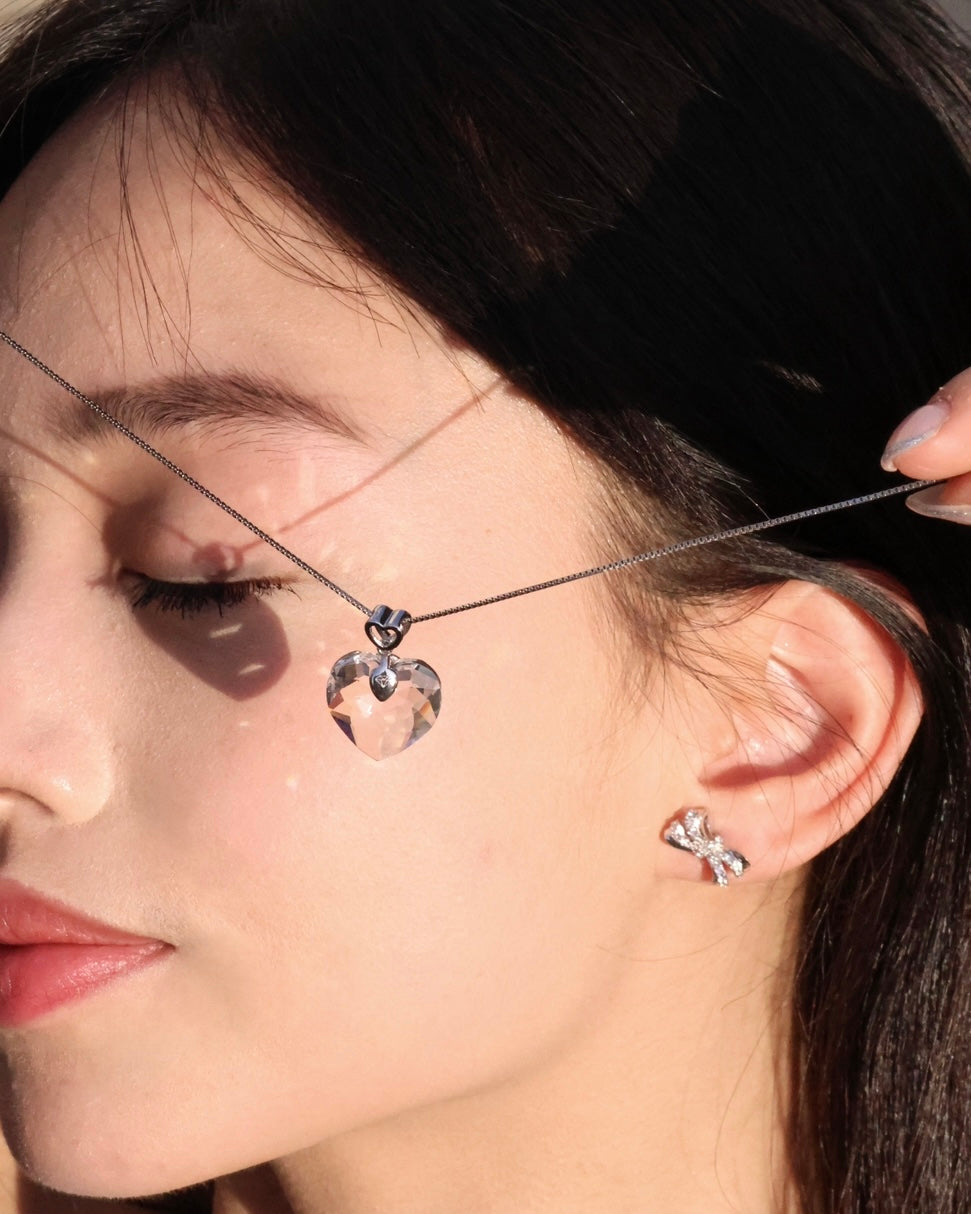 The Glassy Heart | transparent heart Swarovski® crystal