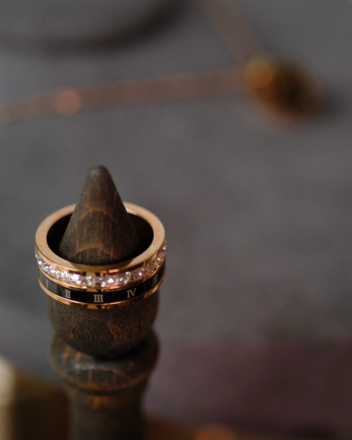 Pixie Dust - Collection Peterpan | US Size4-10 Square crystal ring - Timeless - Titanium