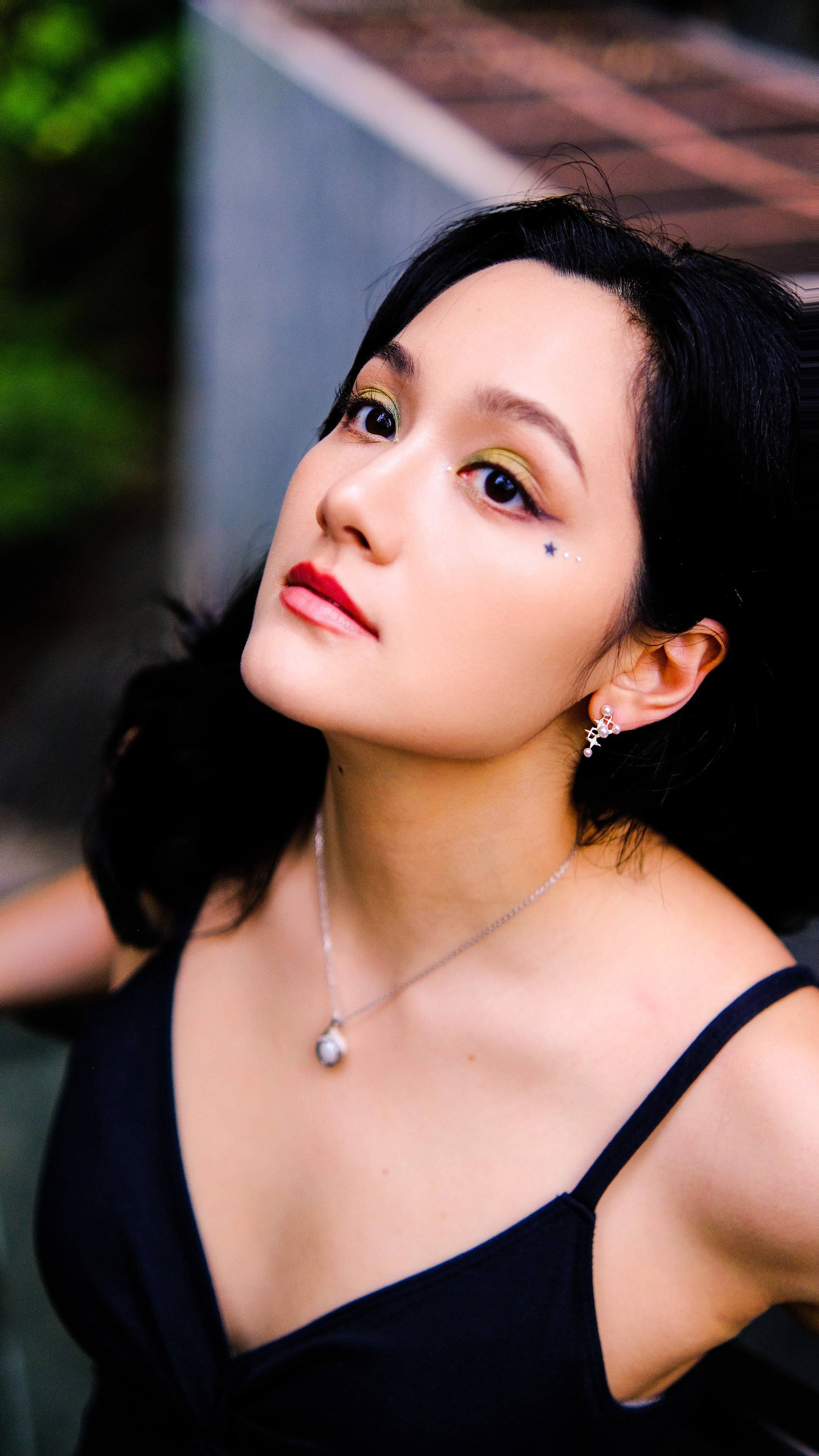 Second Star to the Right | Collection Peterpan in Neverland - Pearl starry earrings