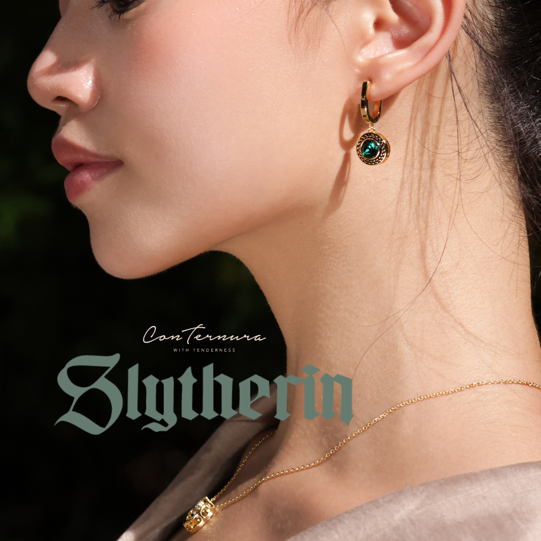 Slytherin ｜ Emerald color/ Green circle crystal earrings