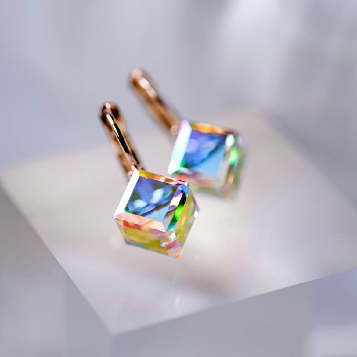 Imaginary | Blue- Transparent crystal cube earrings | Platinum/ Rosegold