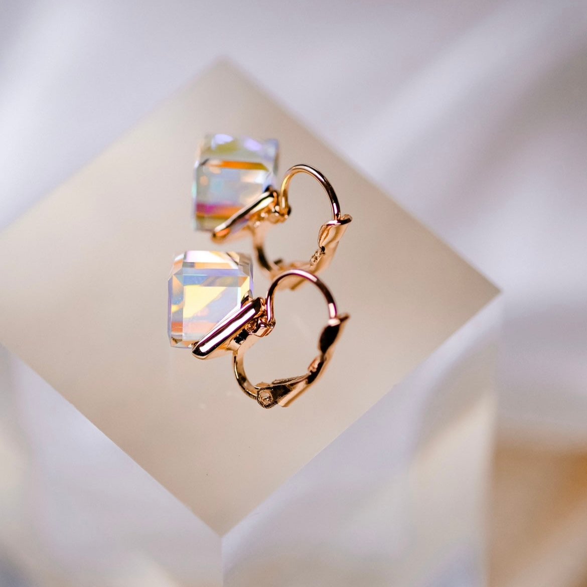 Imaginary | Blue- Transparent crystal cube earrings | Platinum/ Rosegold