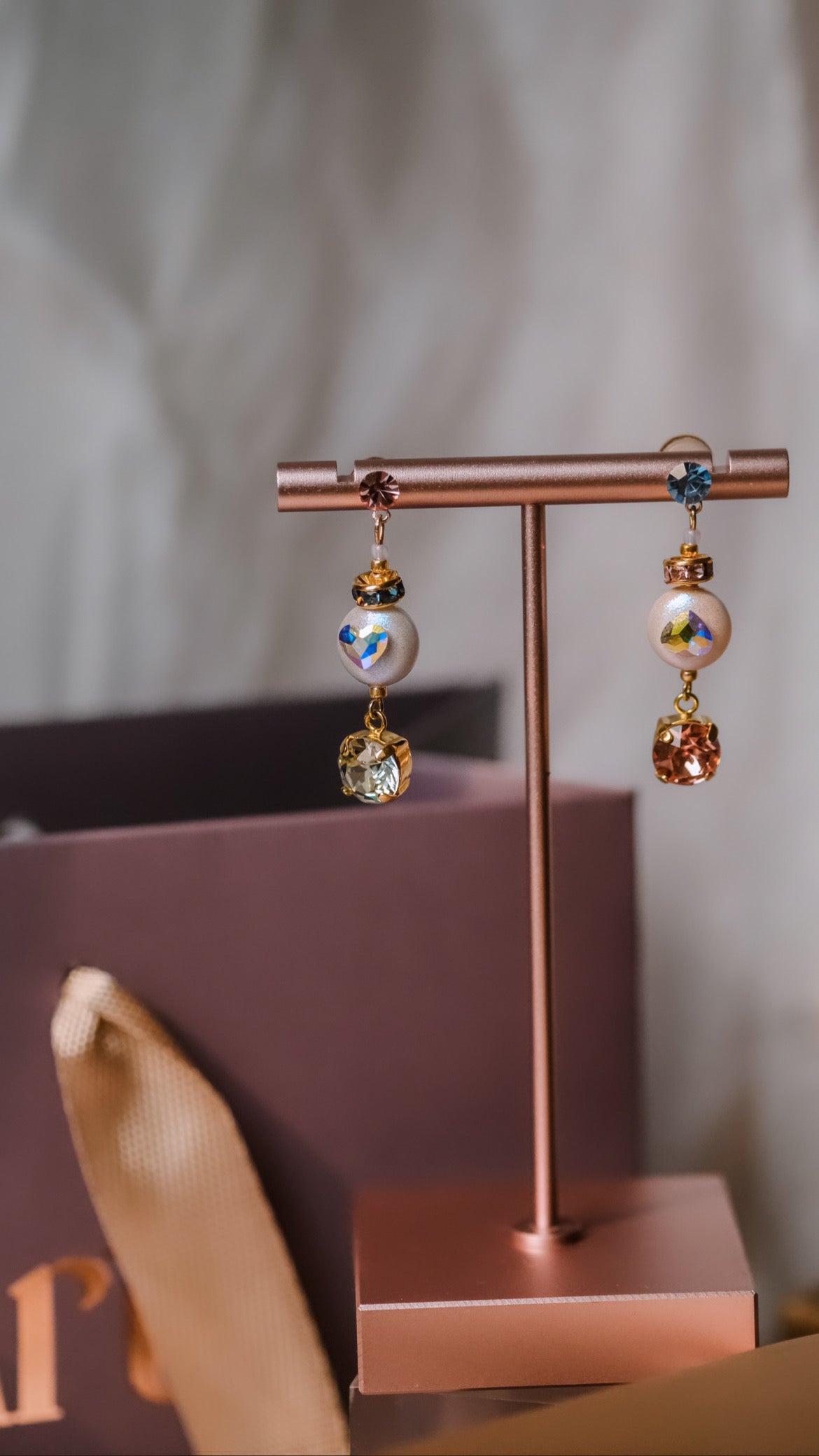 Sweetness | Collection AURA - Baby Blue baby pink Swa pearl earrings - cute and elegant