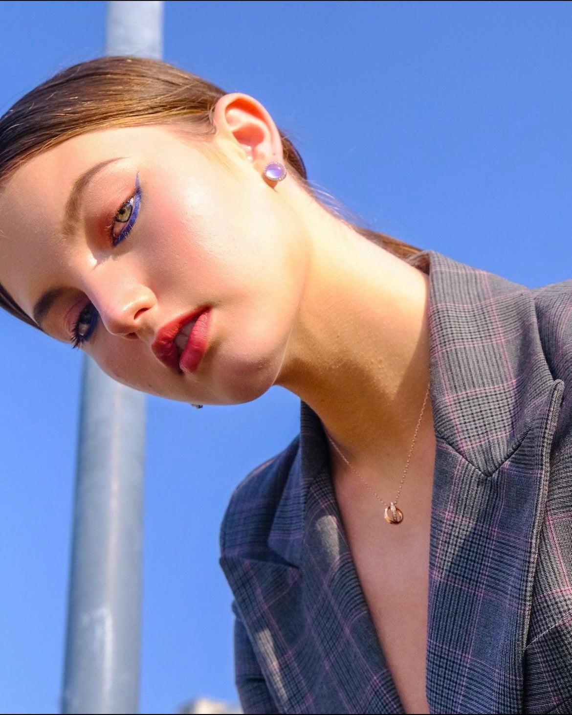 United | Collection Me - Classic simple but elegant tied circle necklace