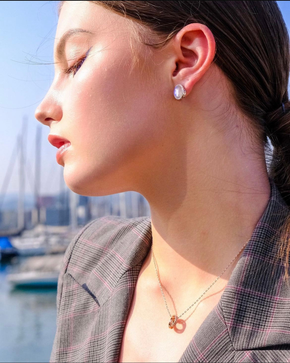 United | Collection Me - Classic simple but elegant tied circle necklace