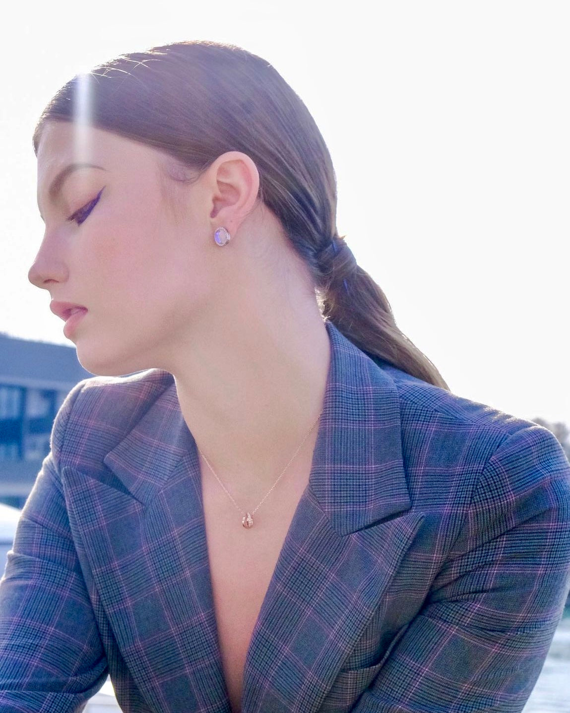 United | Collection Me - Classic simple but elegant tied circle necklace